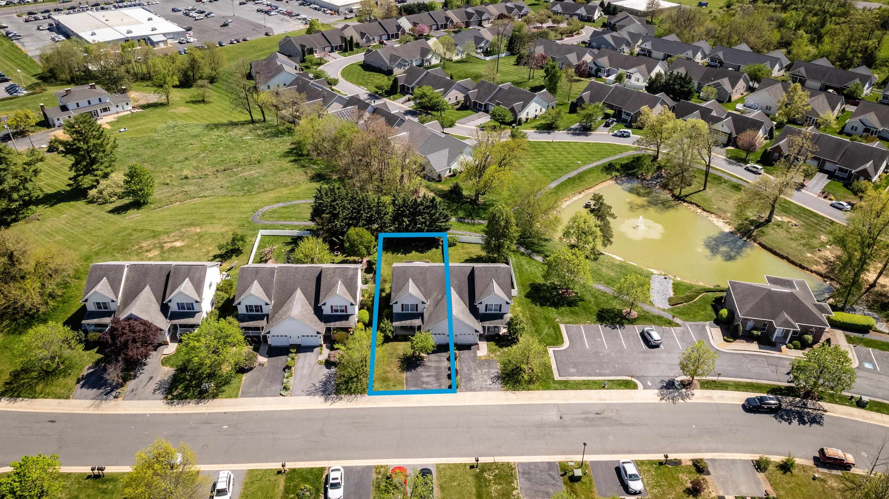 479 POINTE DR