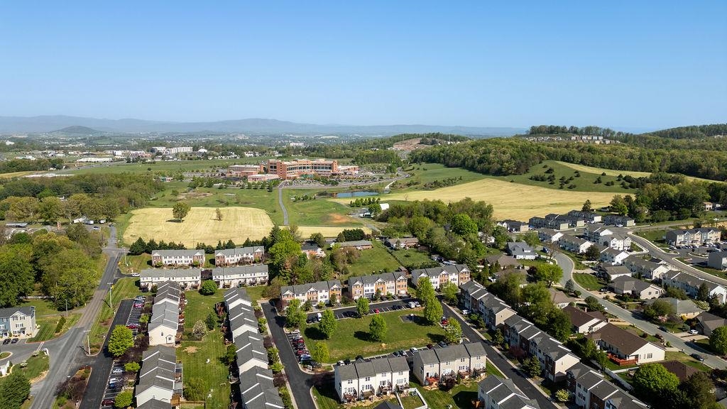 3053 TAYLOR SPRING LN