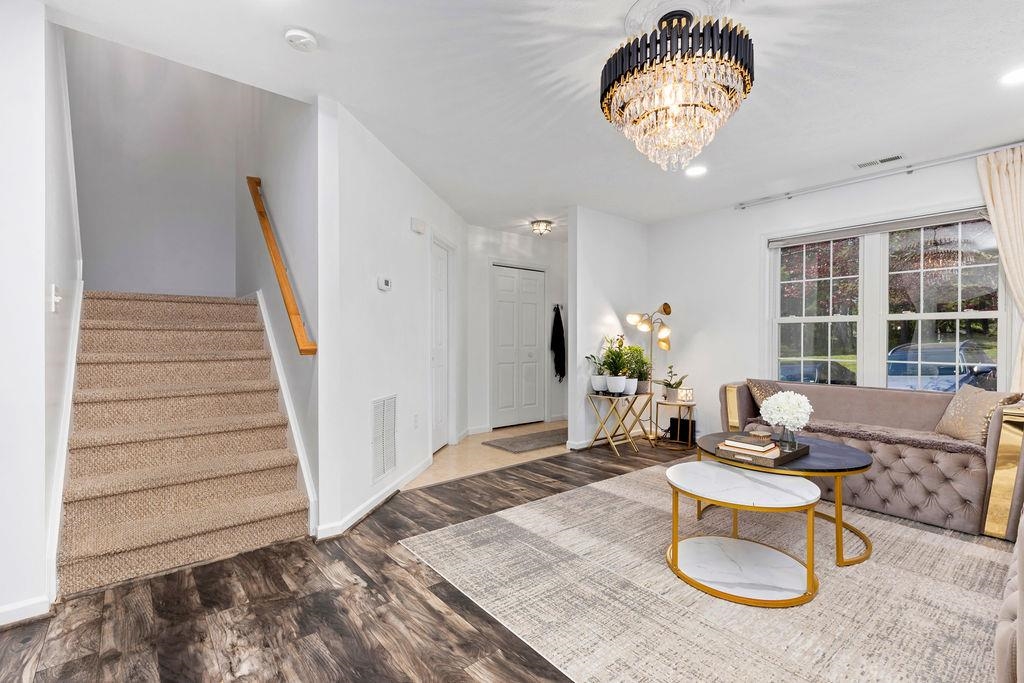 3053 TAYLOR SPRING LN