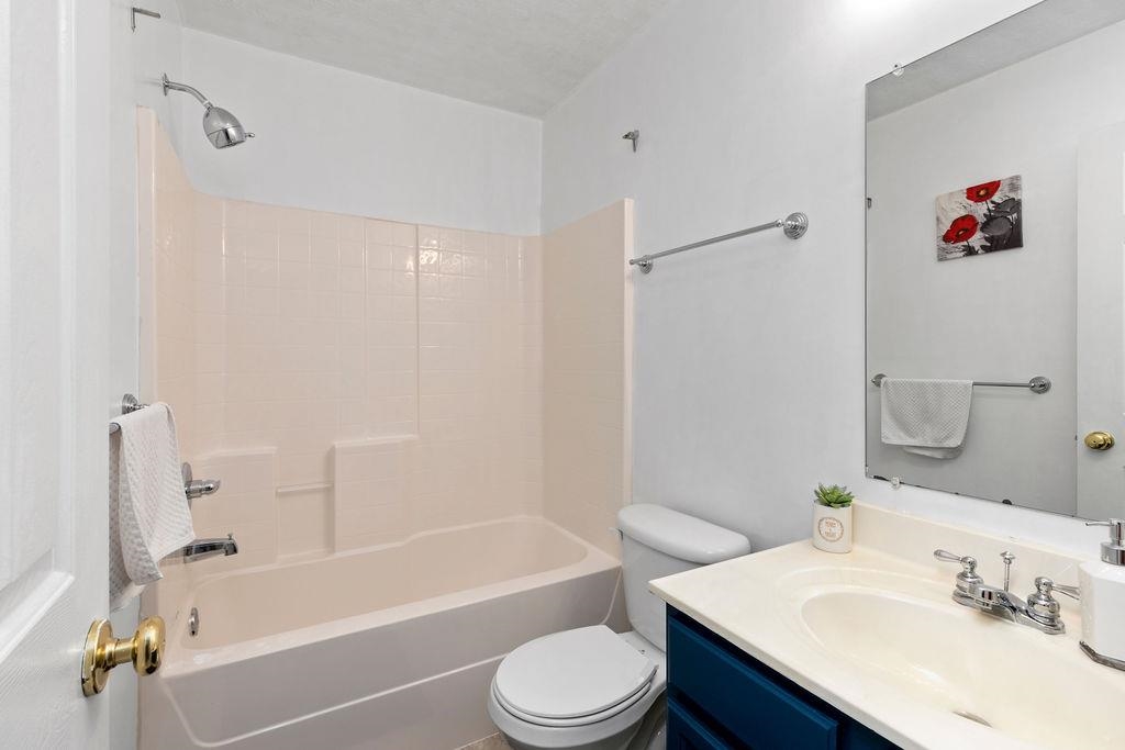 3053 TAYLOR SPRING LN