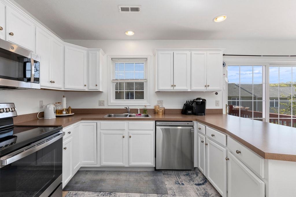 3053 TAYLOR SPRING LN