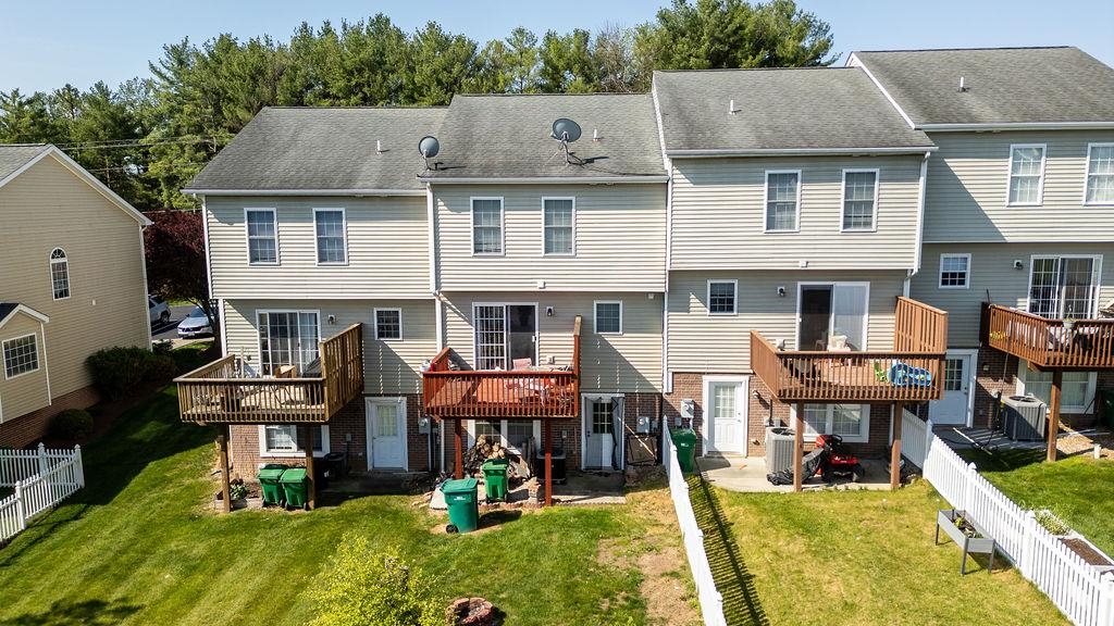 3053 TAYLOR SPRING LN