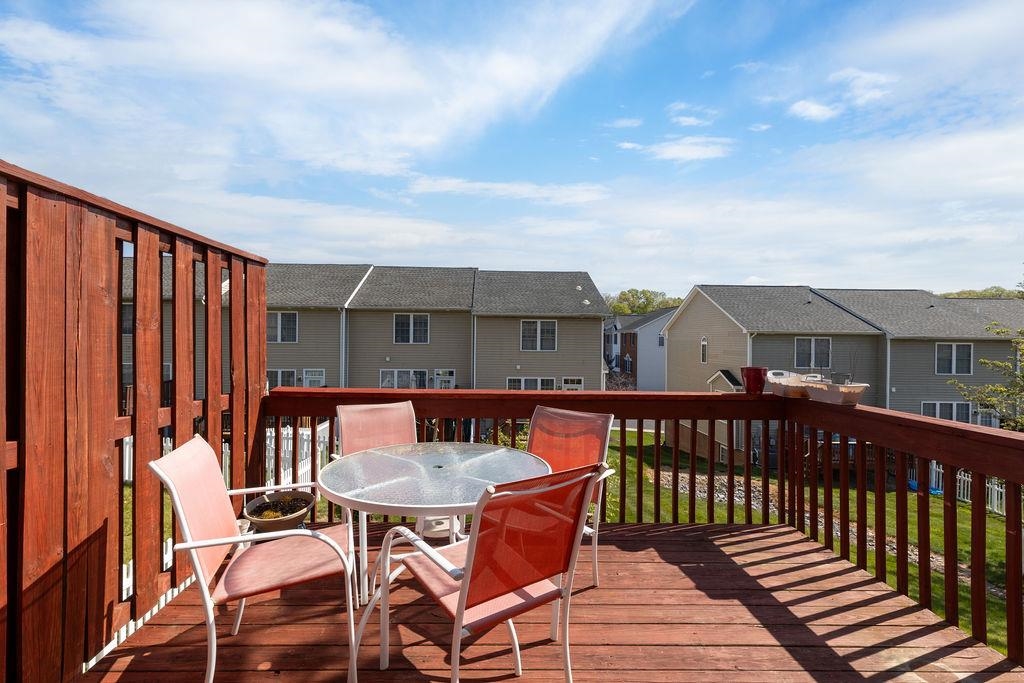 3053 TAYLOR SPRING LN