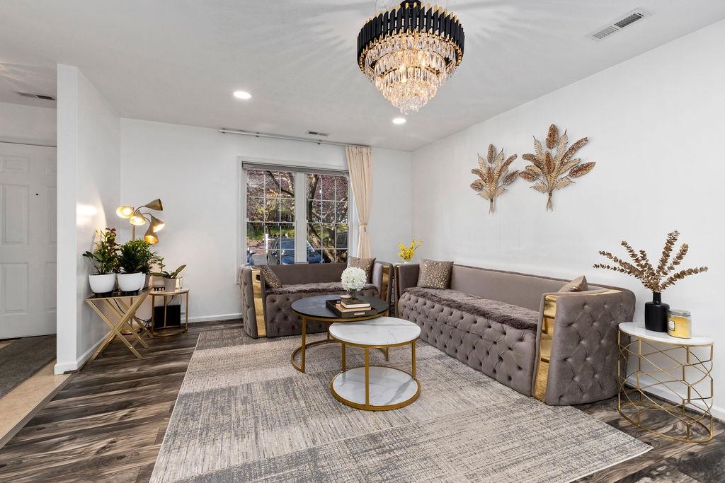 3053 TAYLOR SPRING LN