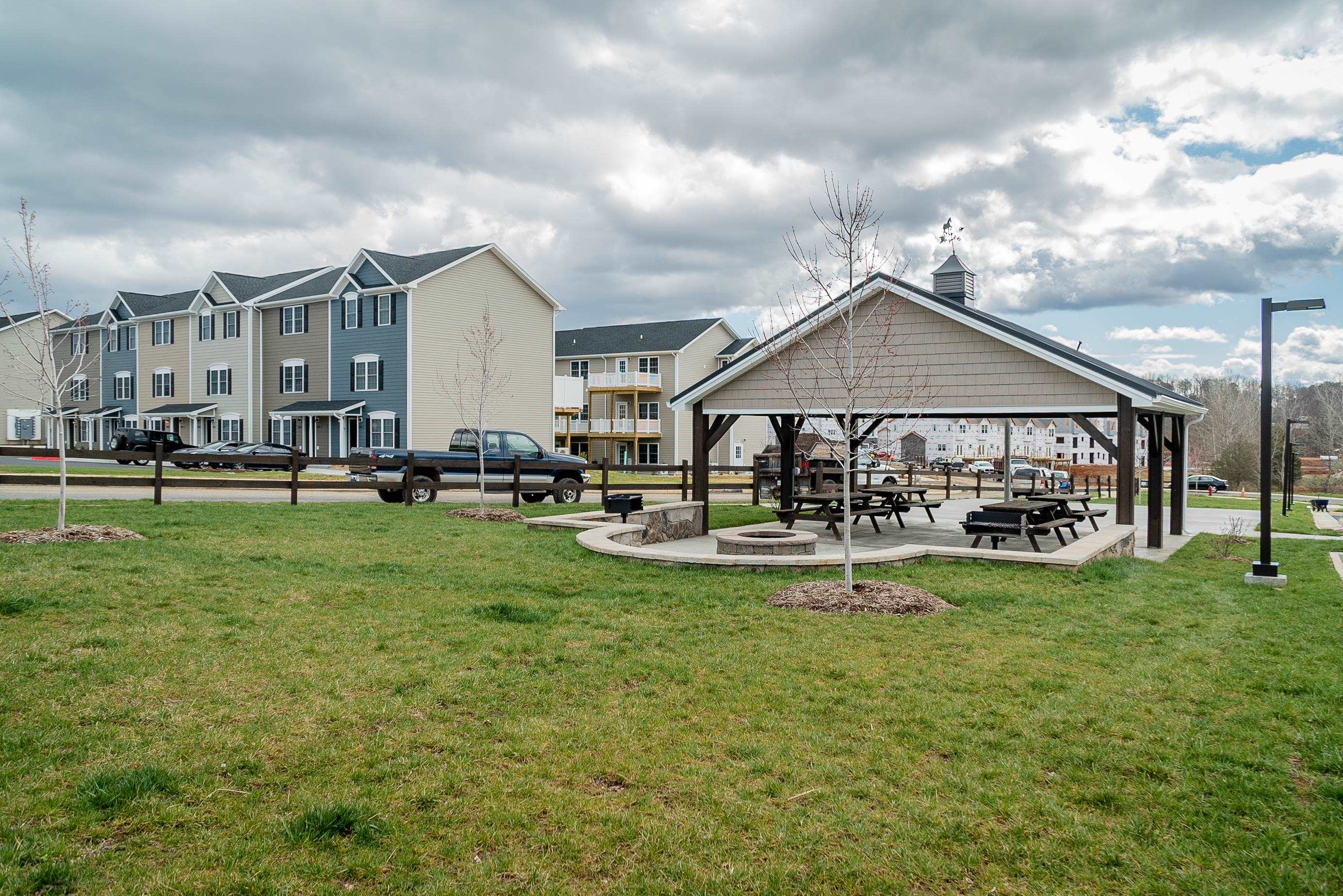 1369 APPALOOSA CT