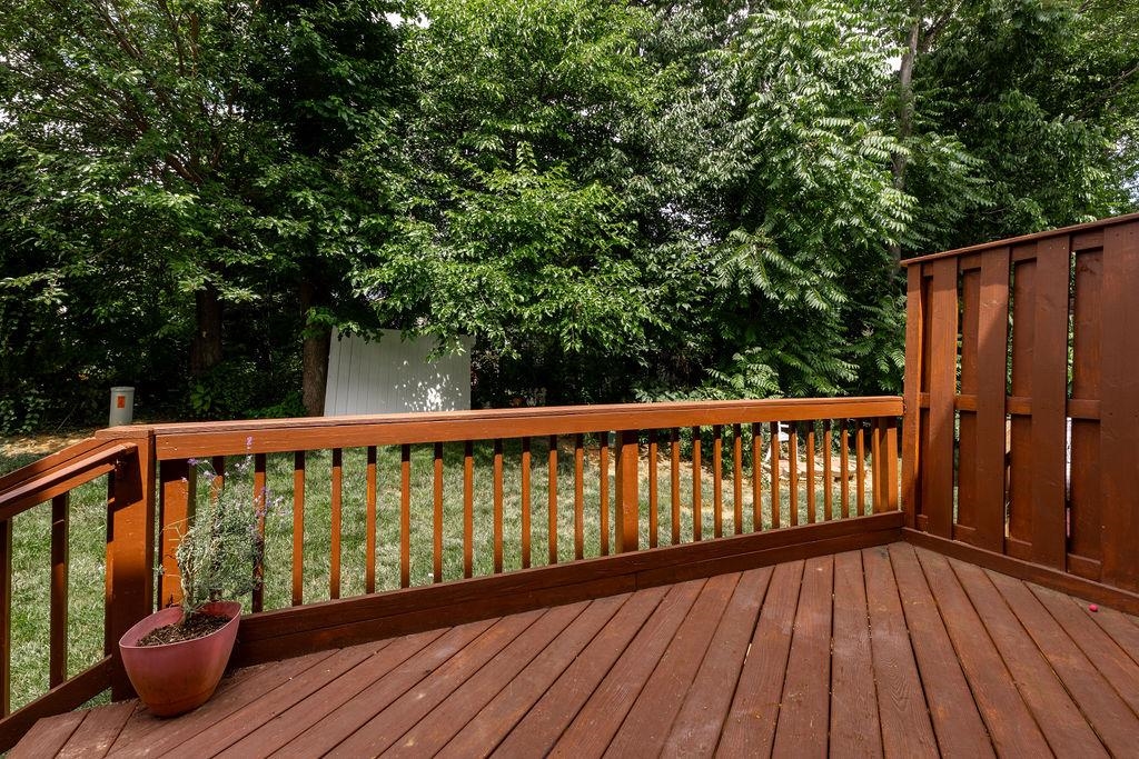 2911 DIAMOND SPRING LN