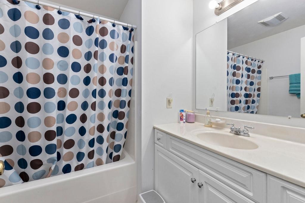 2911 DIAMOND SPRING LN