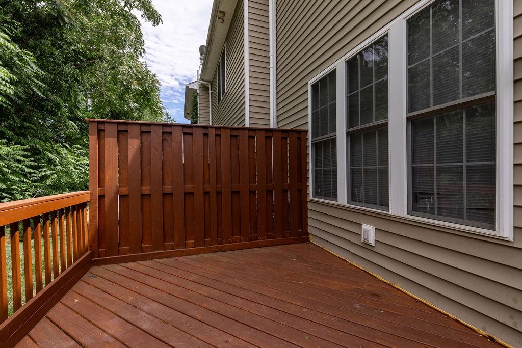 2911 DIAMOND SPRING LN