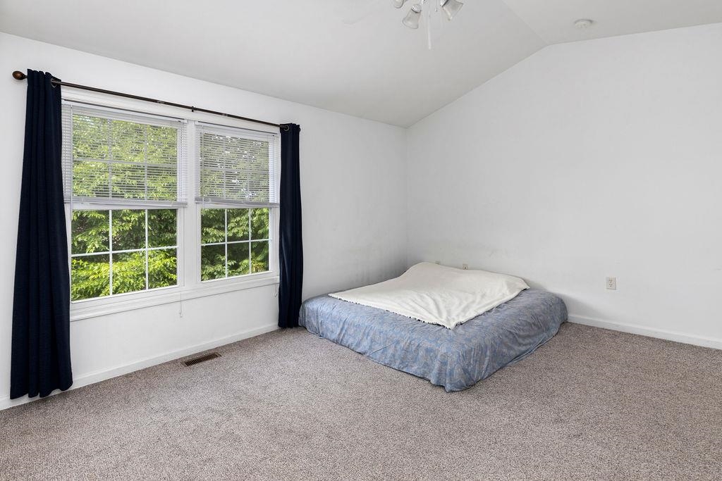 2911 DIAMOND SPRING LN