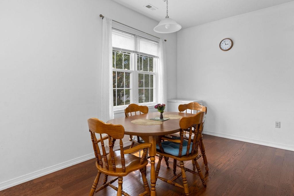 2911 DIAMOND SPRING LN