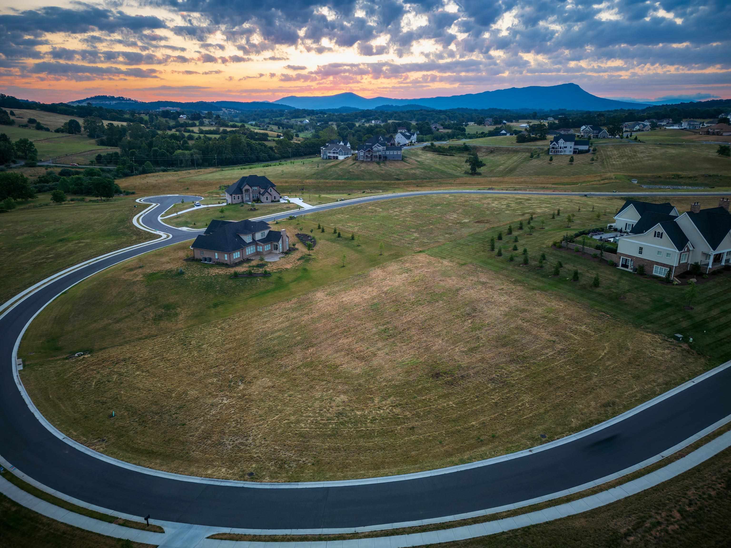 2765 HUNTINGTON SPRINGS DR Unit: 83