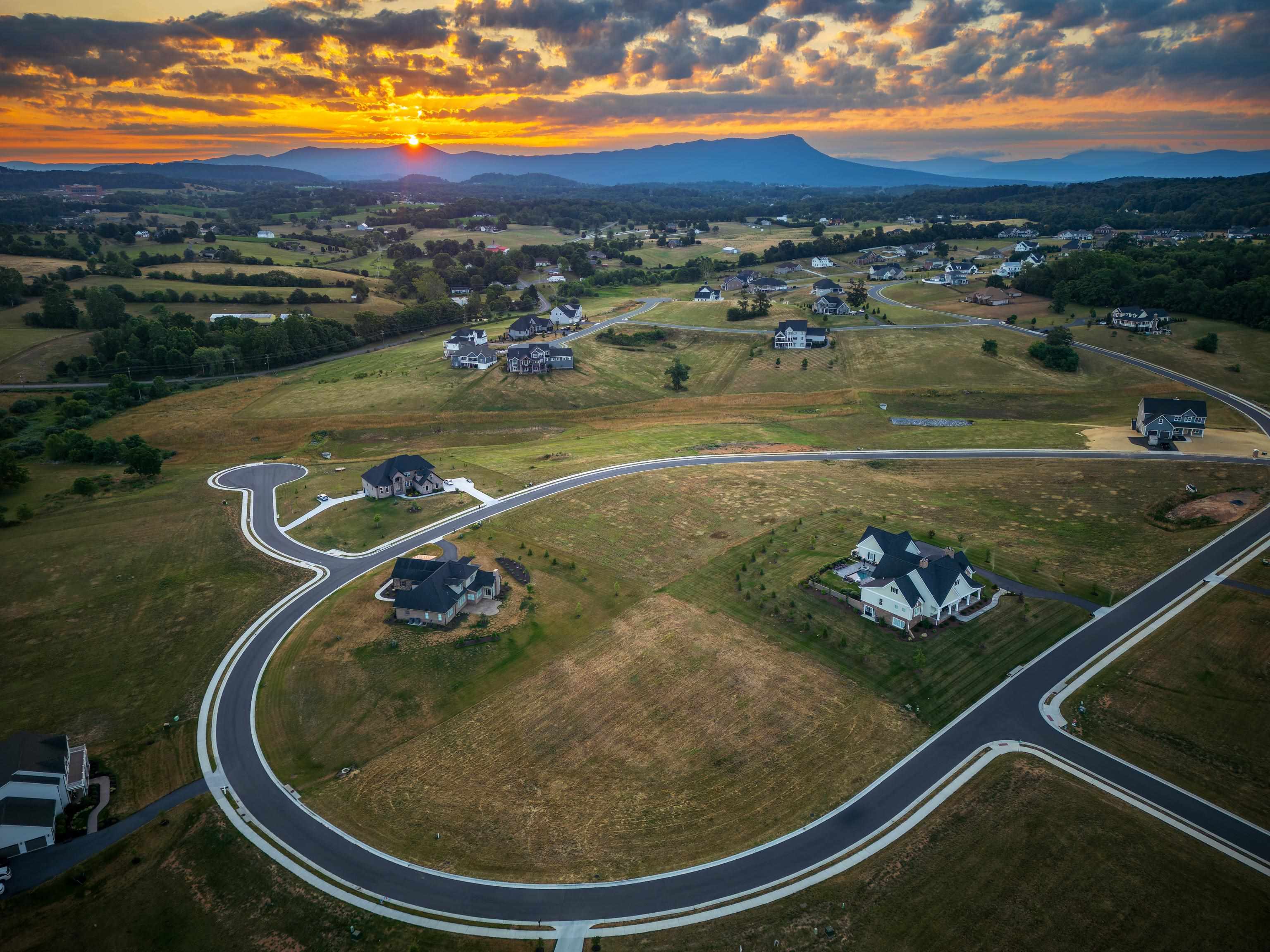 2765 HUNTINGTON SPRINGS DR Unit: 83