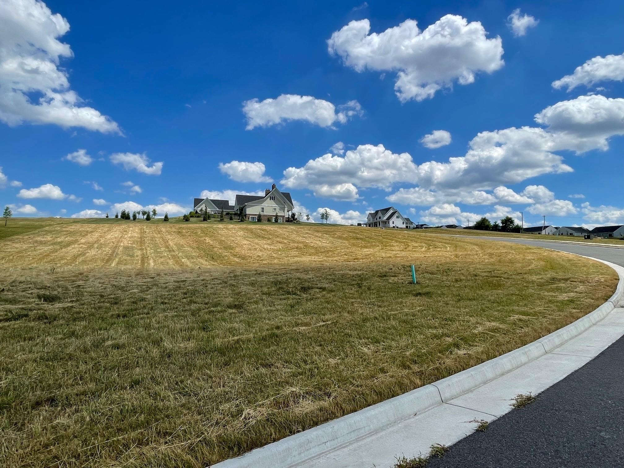 2765 HUNTINGTON SPRINGS DR Unit: 83