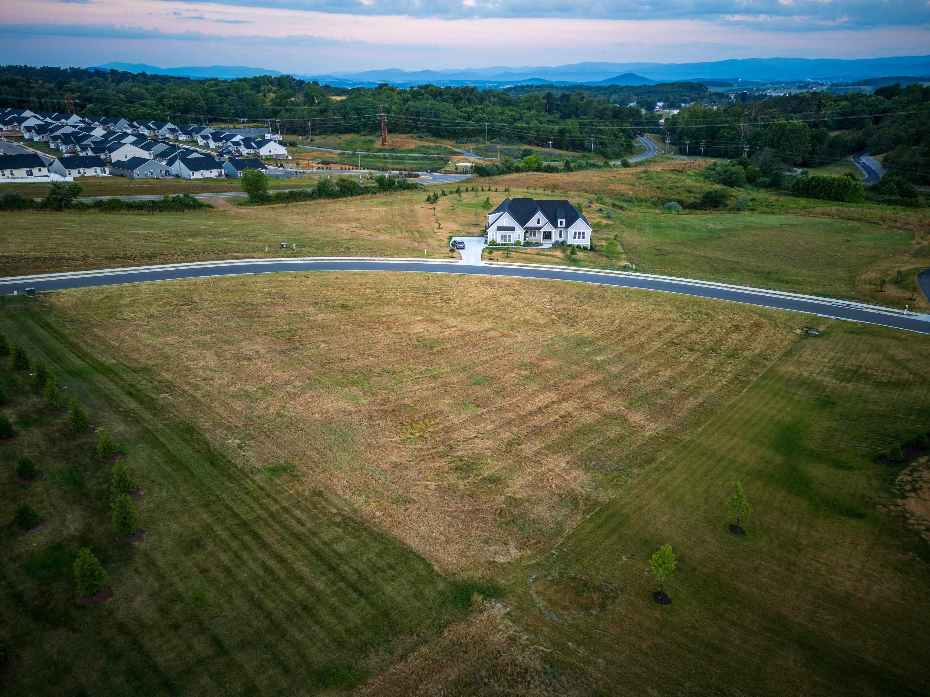 2765 HUNTINGTON SPRINGS DR Unit: 83