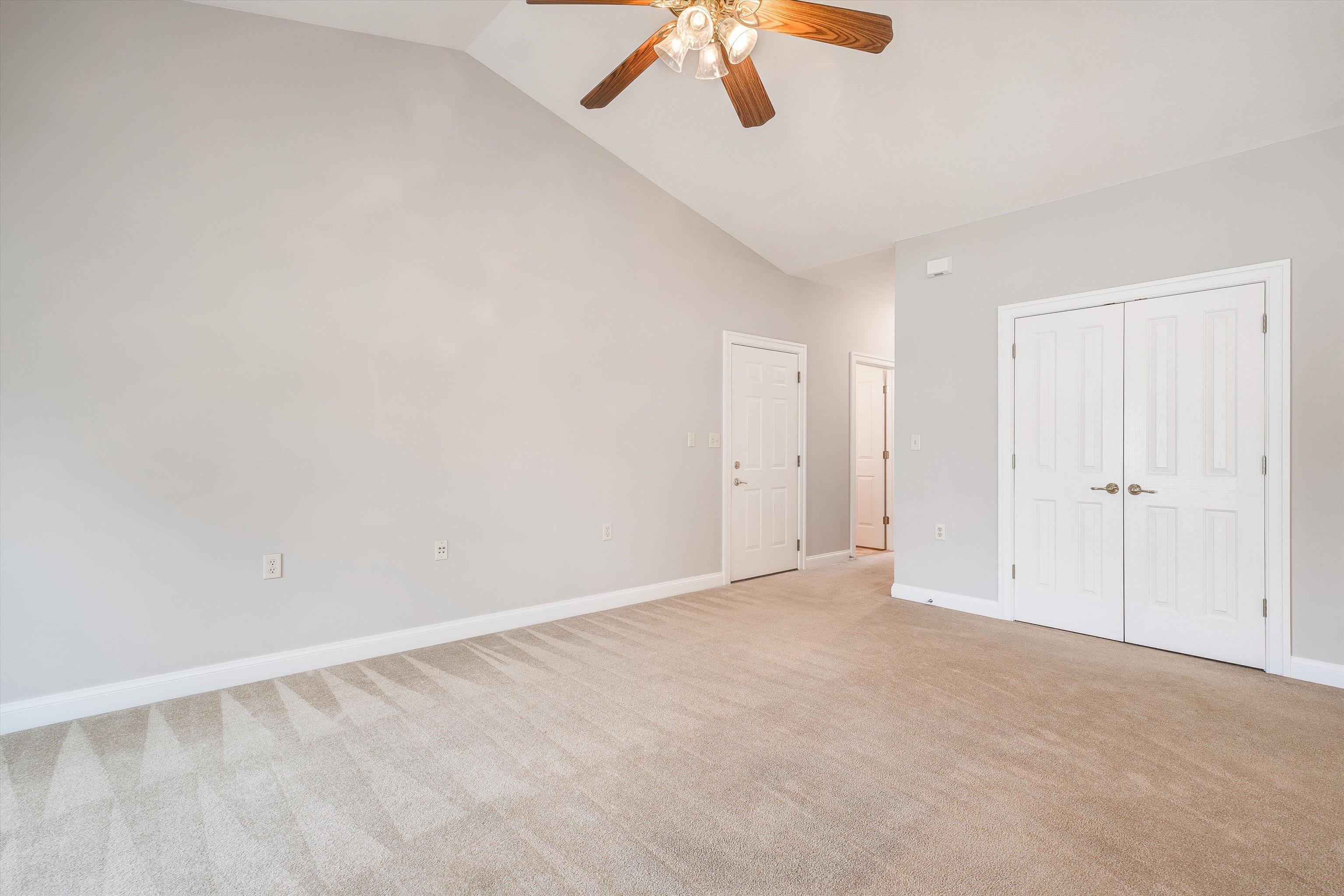 2576 GREENPORT DR