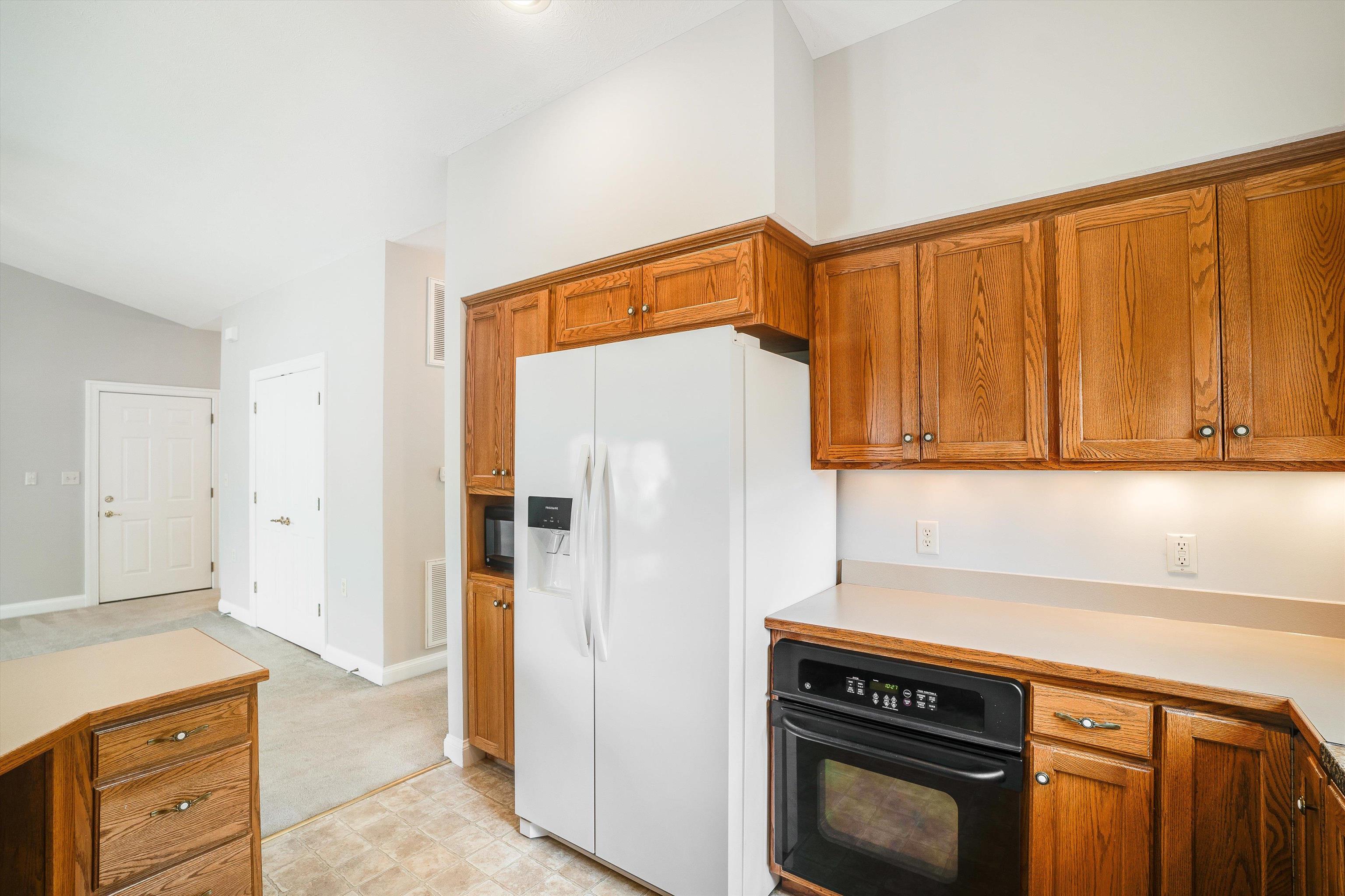 2576 GREENPORT DR
