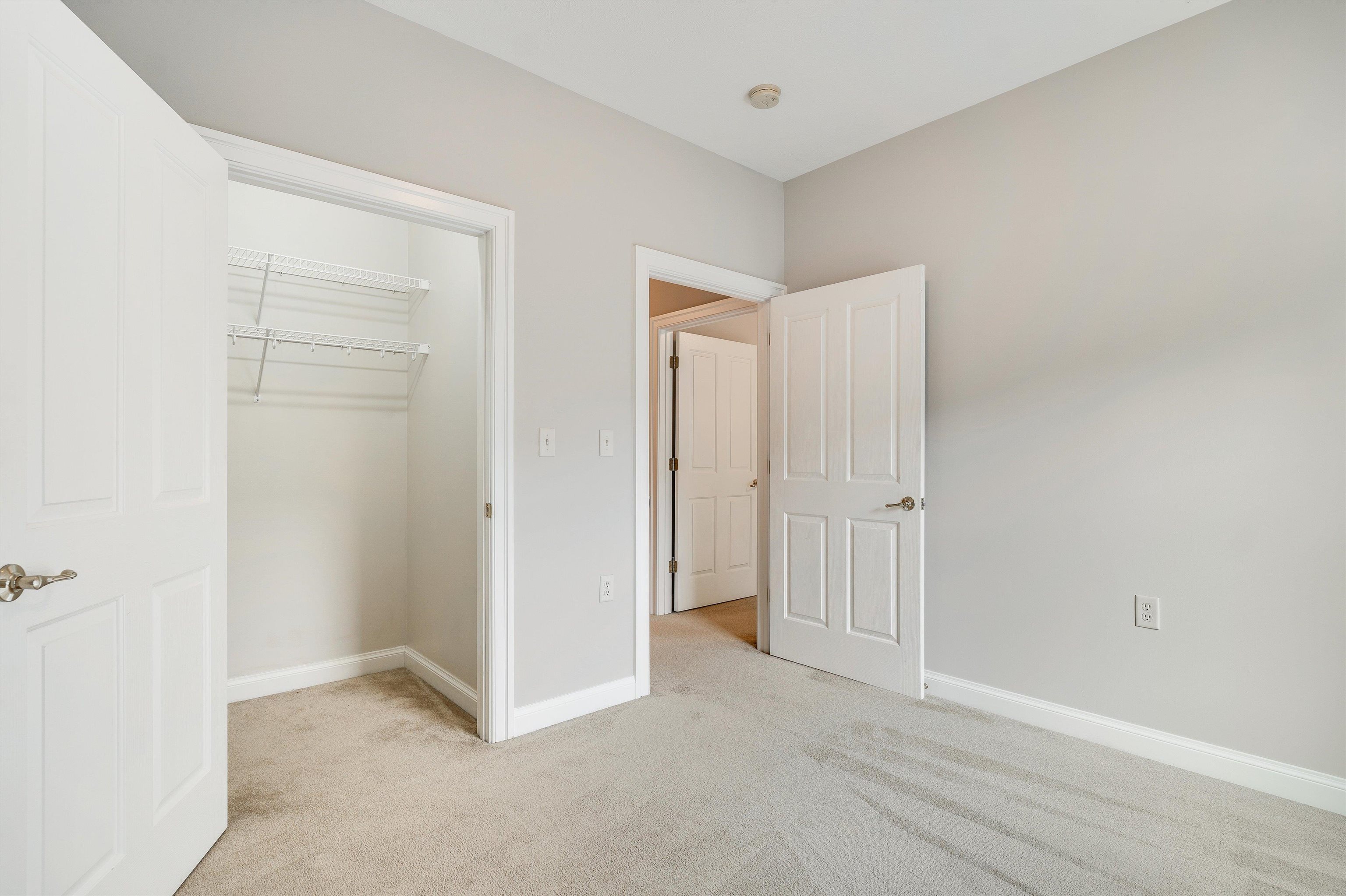 2576 GREENPORT DR