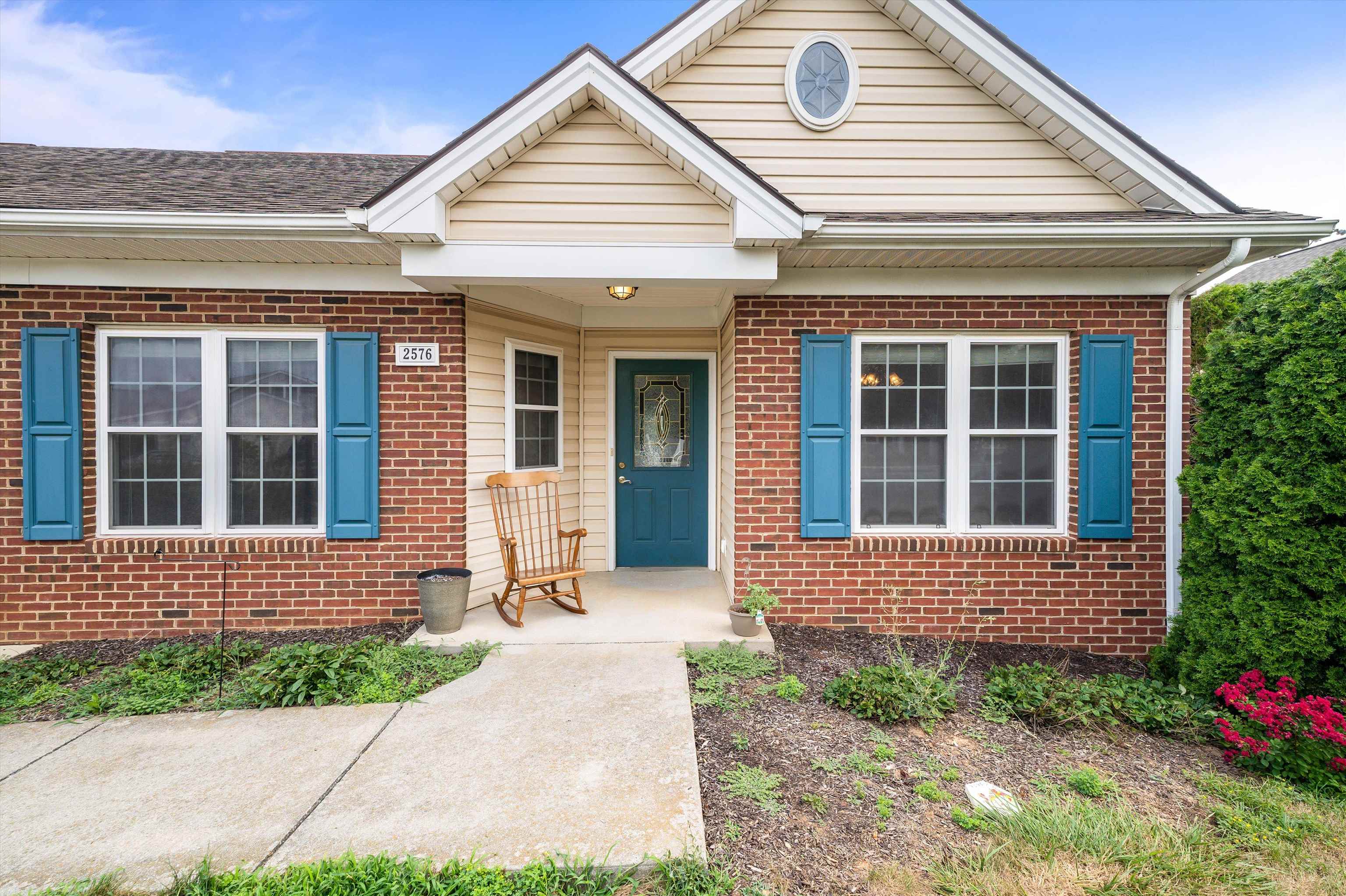 2576 GREENPORT DR