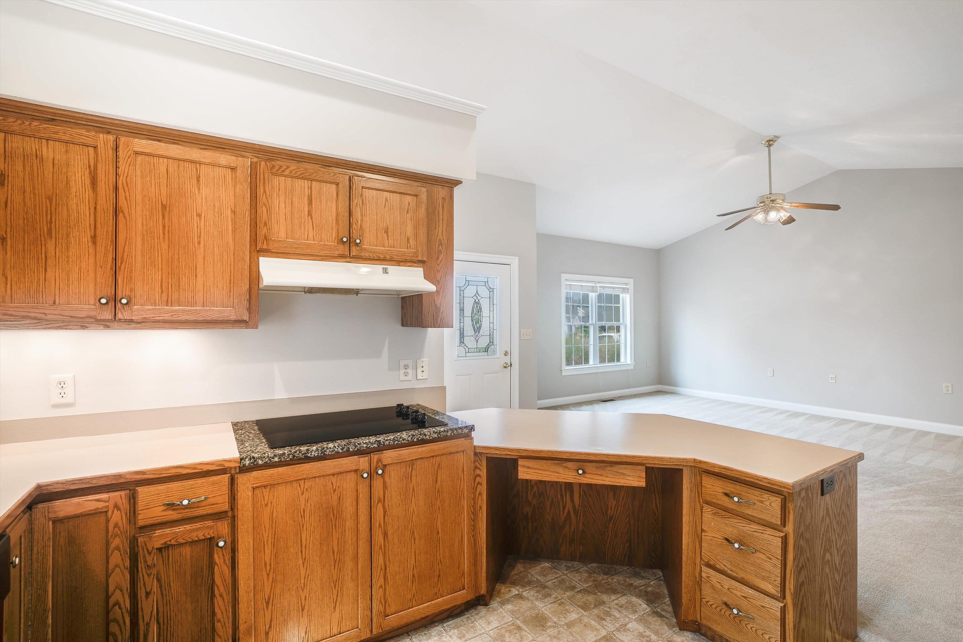 2576 GREENPORT DR