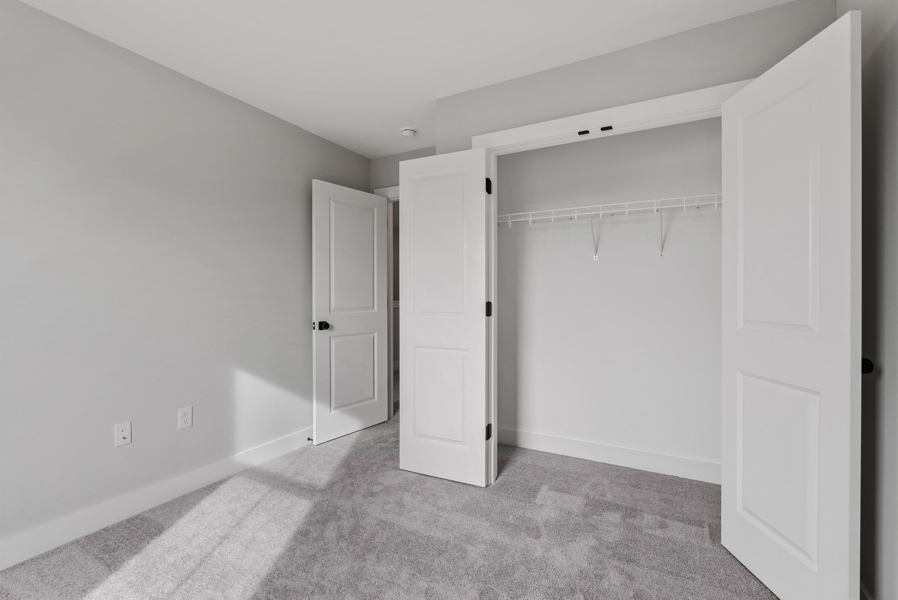 13 PRAIRIE CT