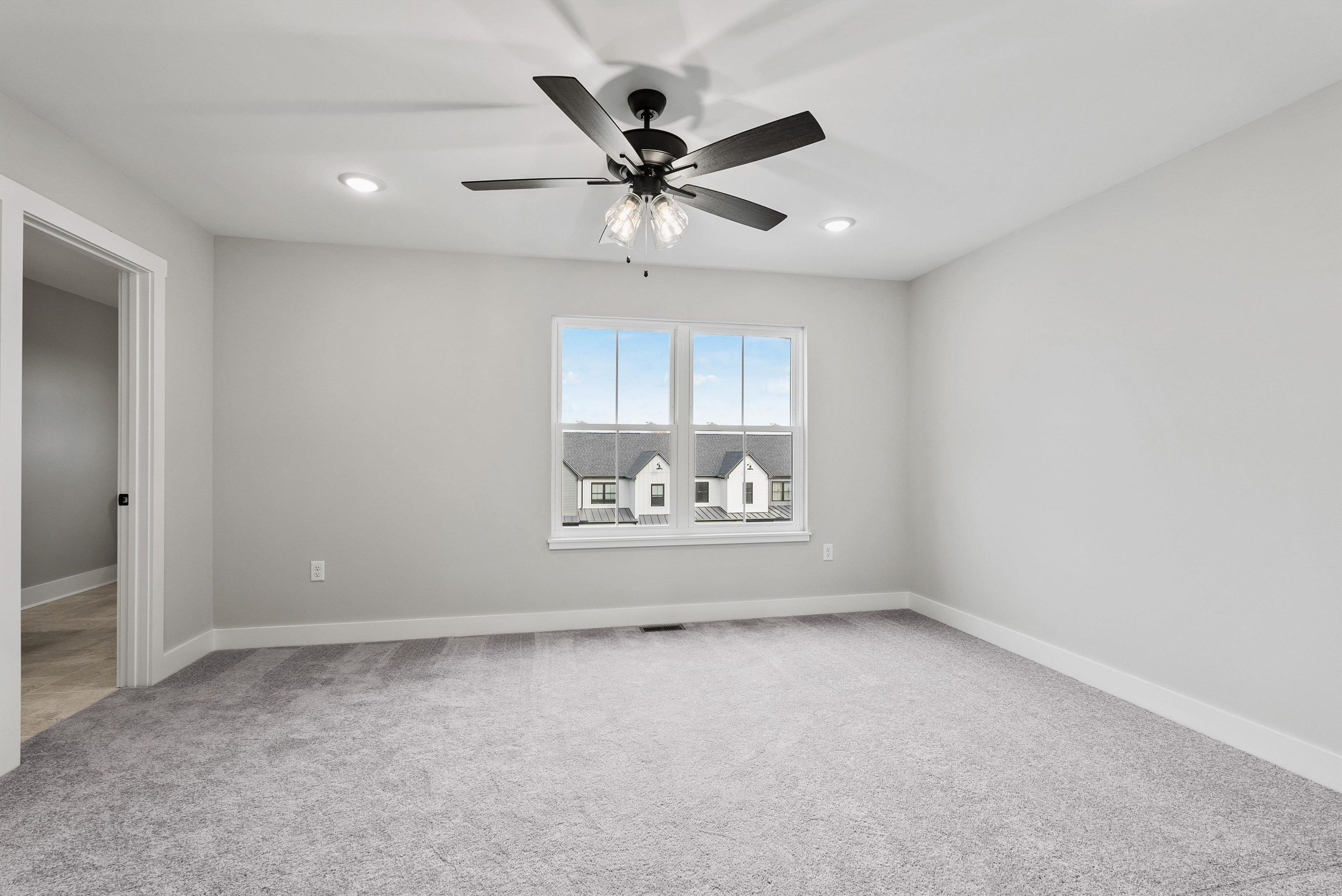 13 PRAIRIE CT