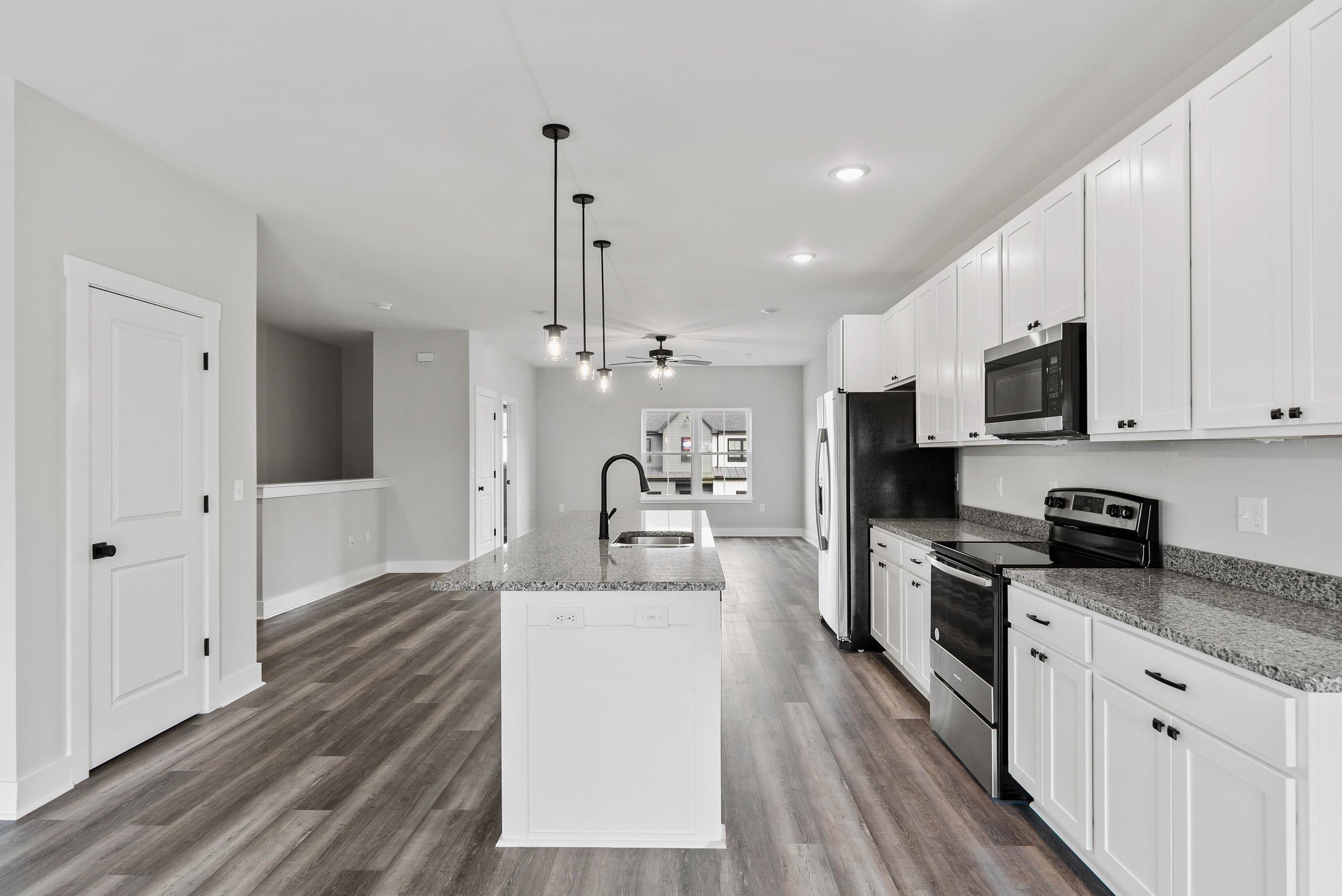 13 PRAIRIE CT