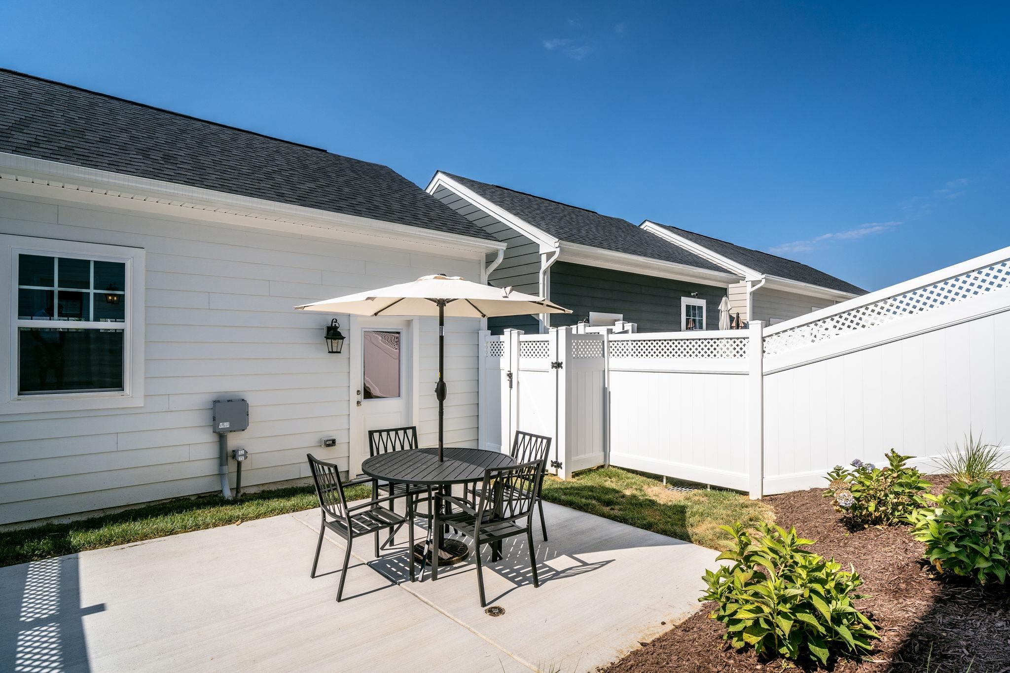 3246 CHARLESTON BLVD Unit: 20F