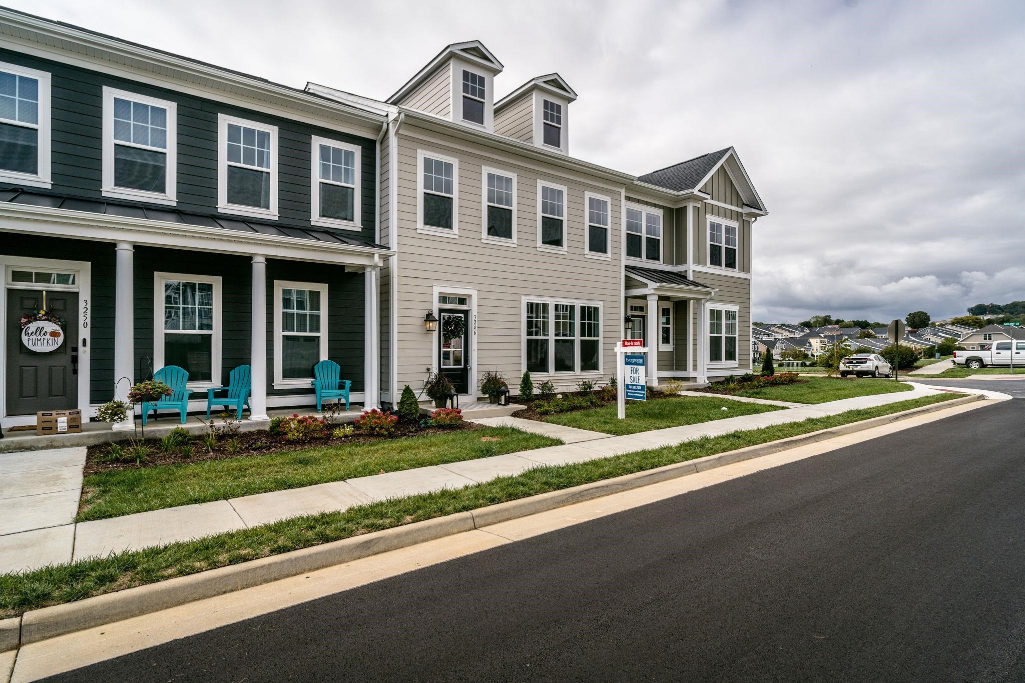 3246 CHARLESTON BLVD Unit: 20F