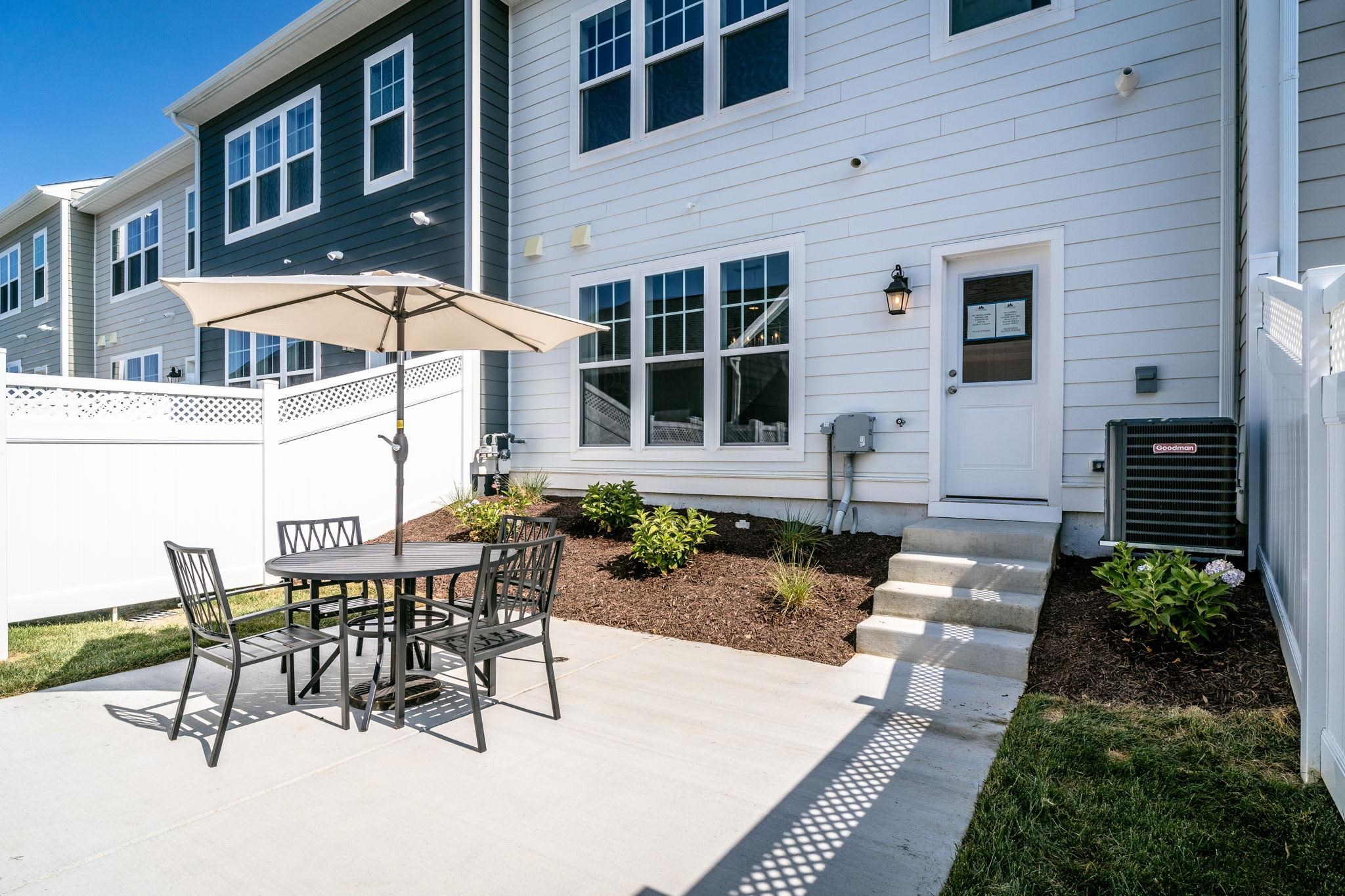 3246 CHARLESTON BLVD Unit: 20F