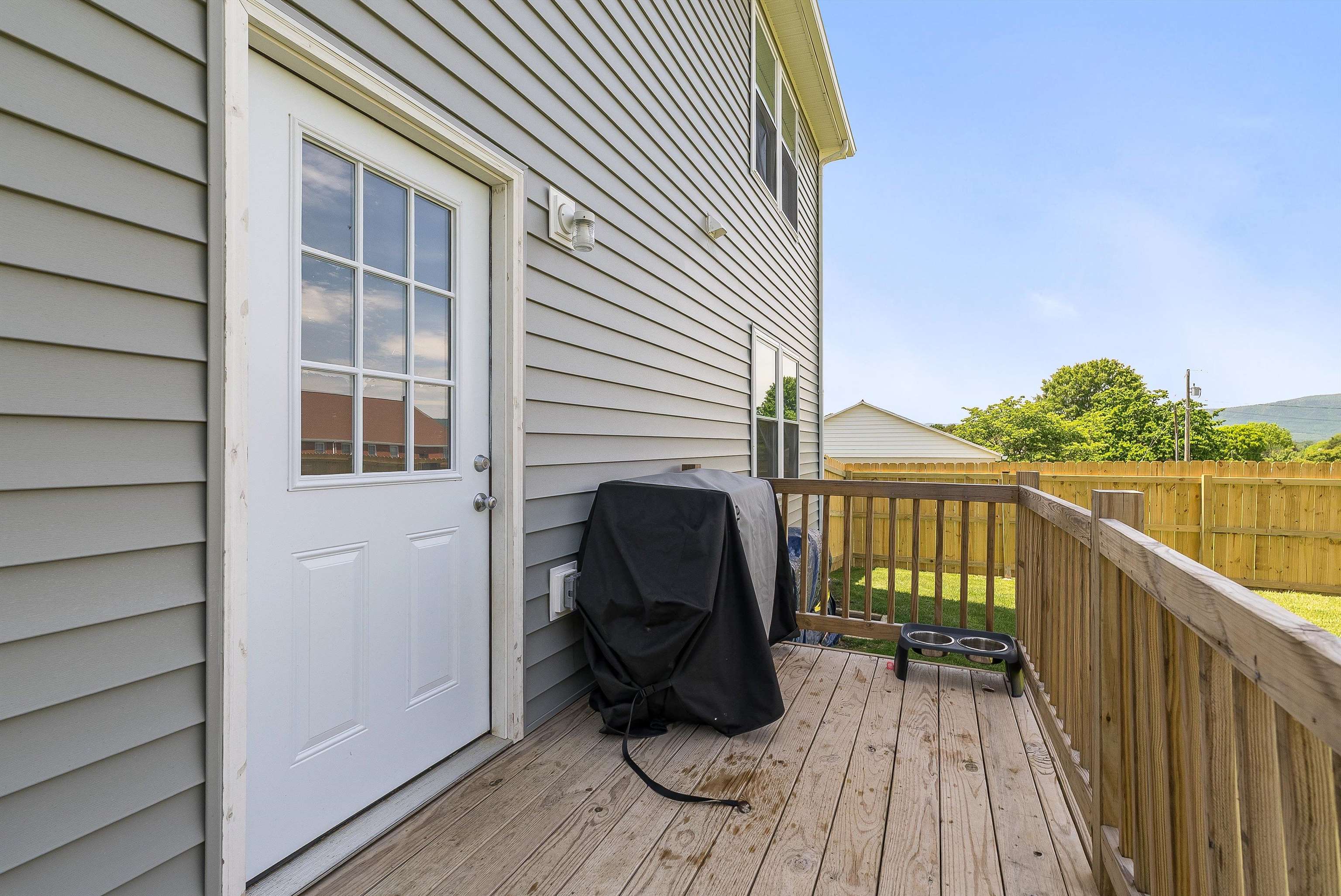 16715 E PROSPECT AVE