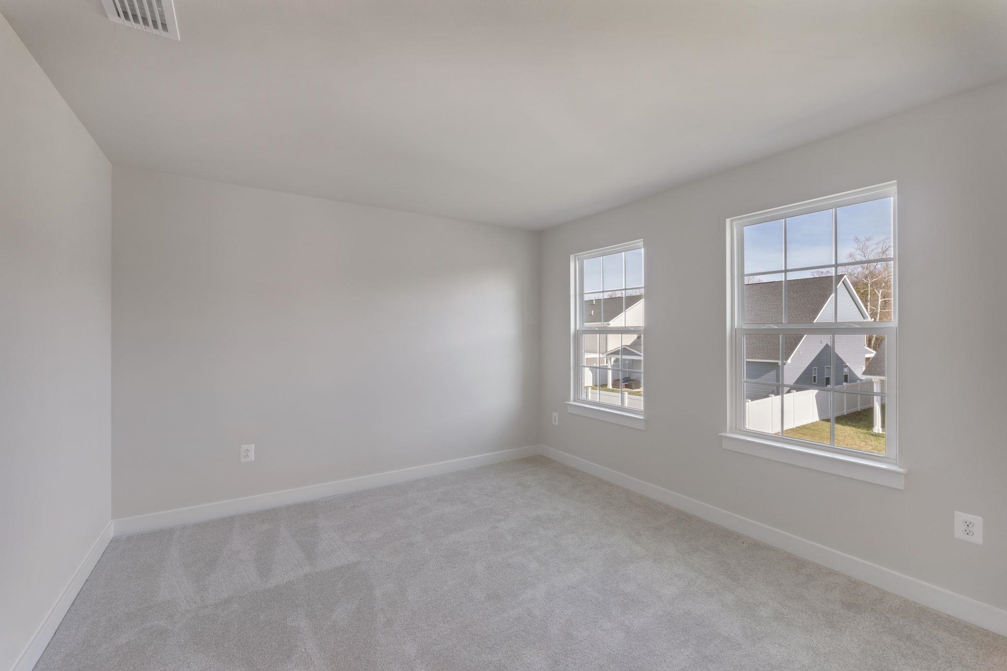 10696 WHISPERING PINE LN