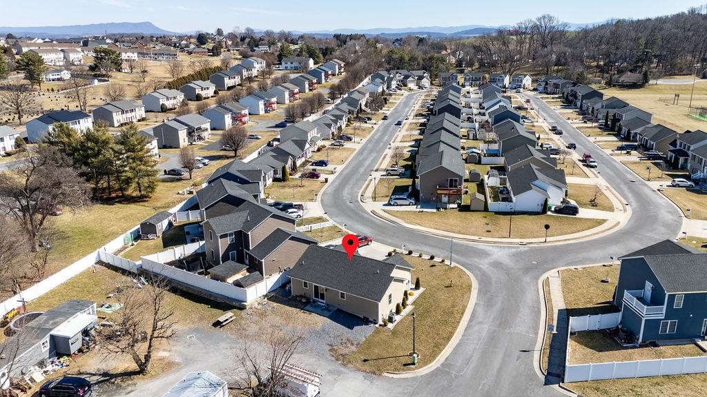 276 DYLAN CIR