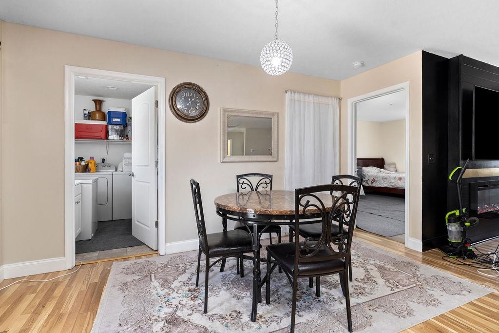 276 DYLAN CIR