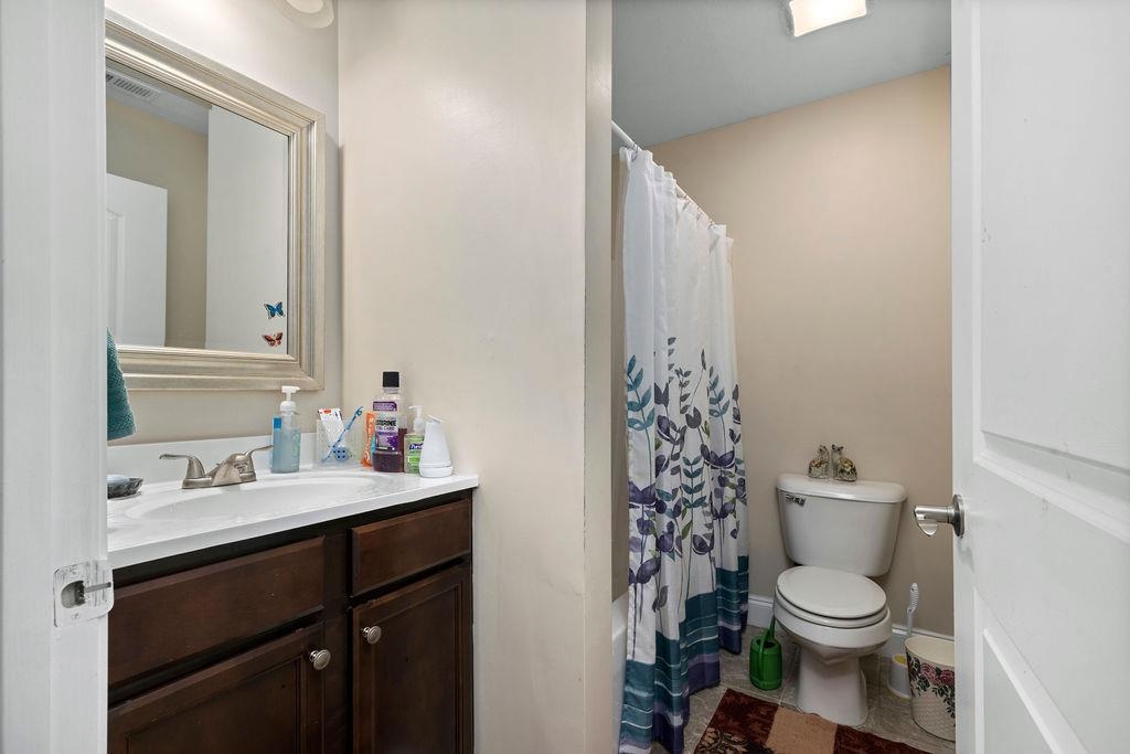 276 DYLAN CIR