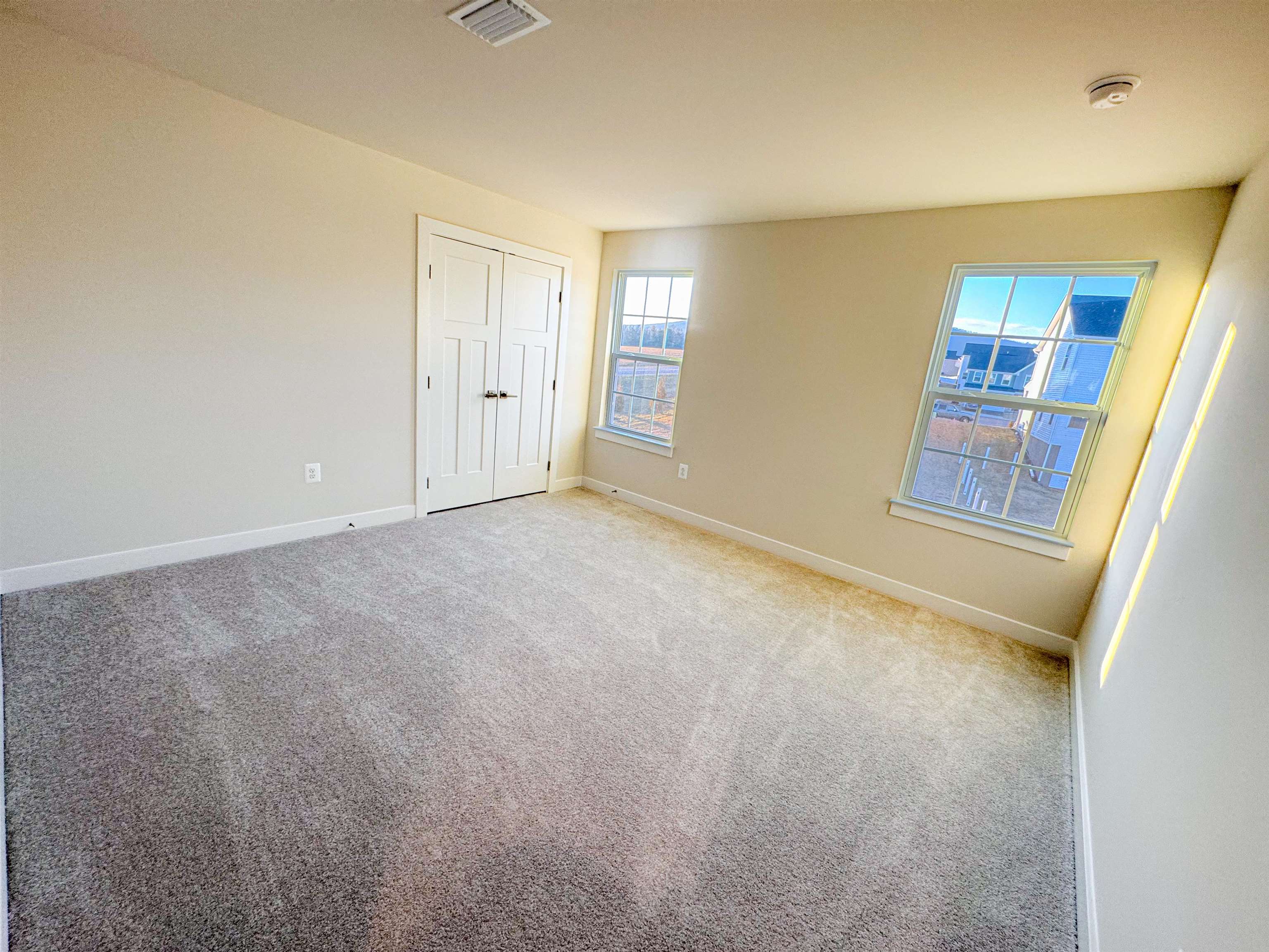 10696 WHISPERING PINE LN