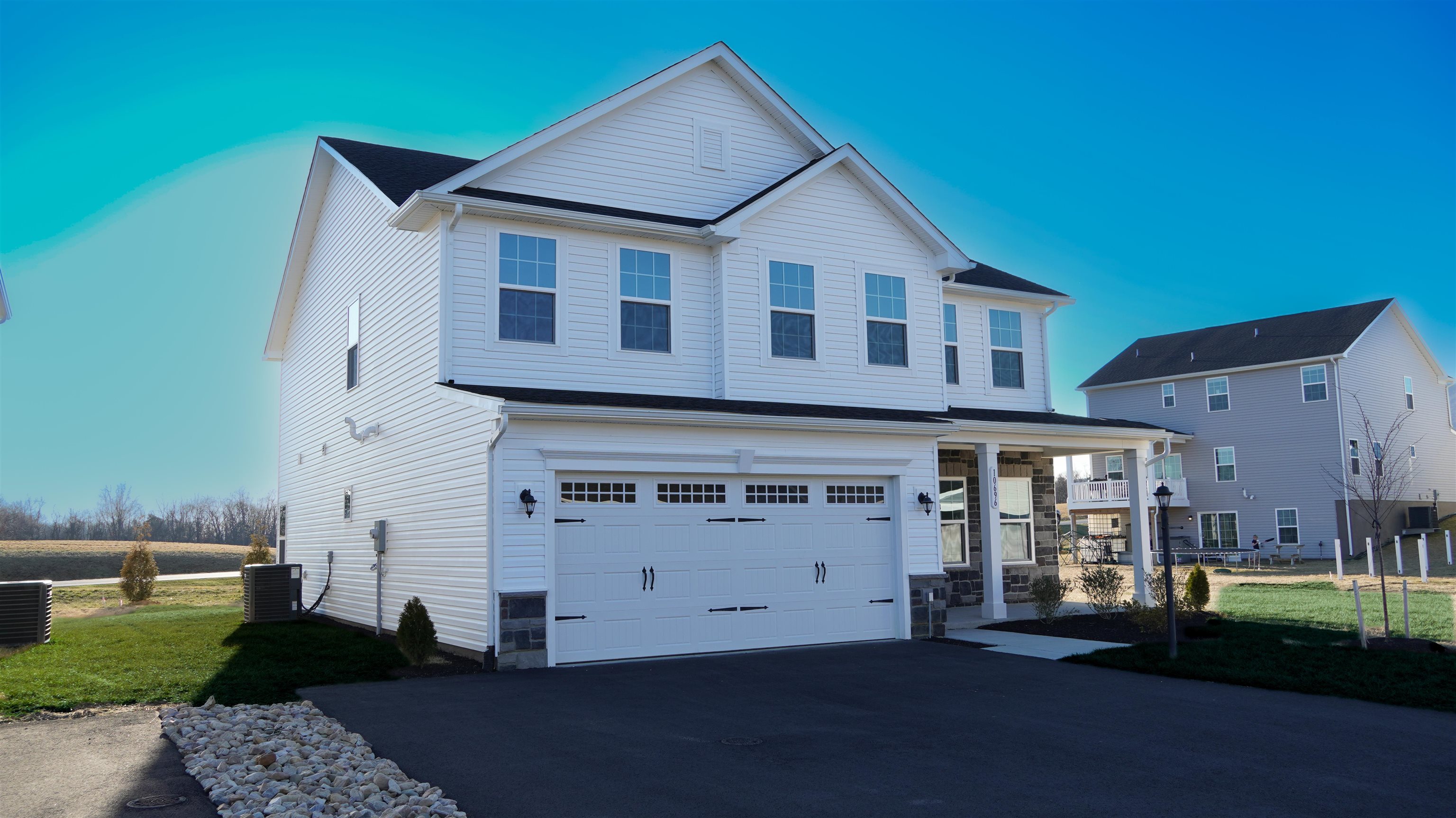 10696 WHISPERING PINE LN