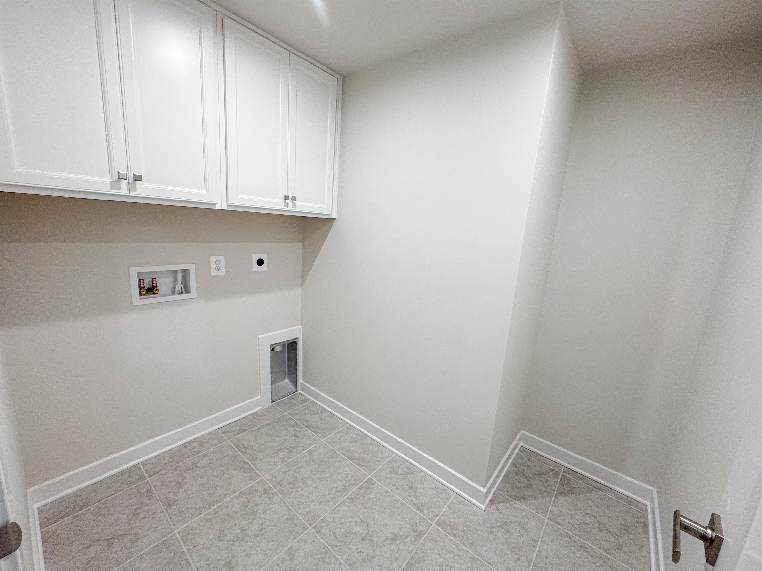 10696 WHISPERING PINE LN