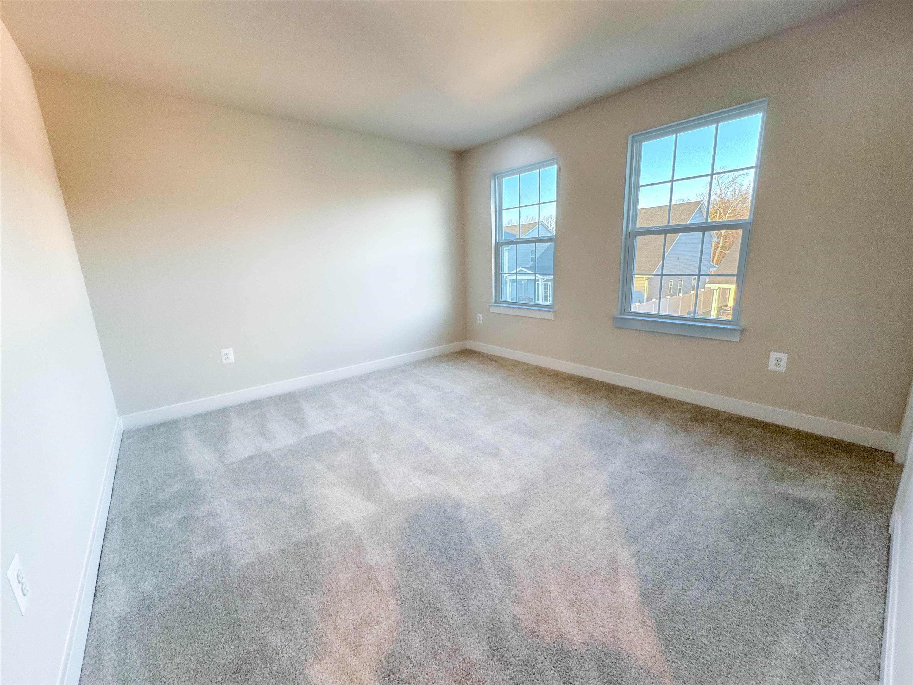 10696 WHISPERING PINE LN