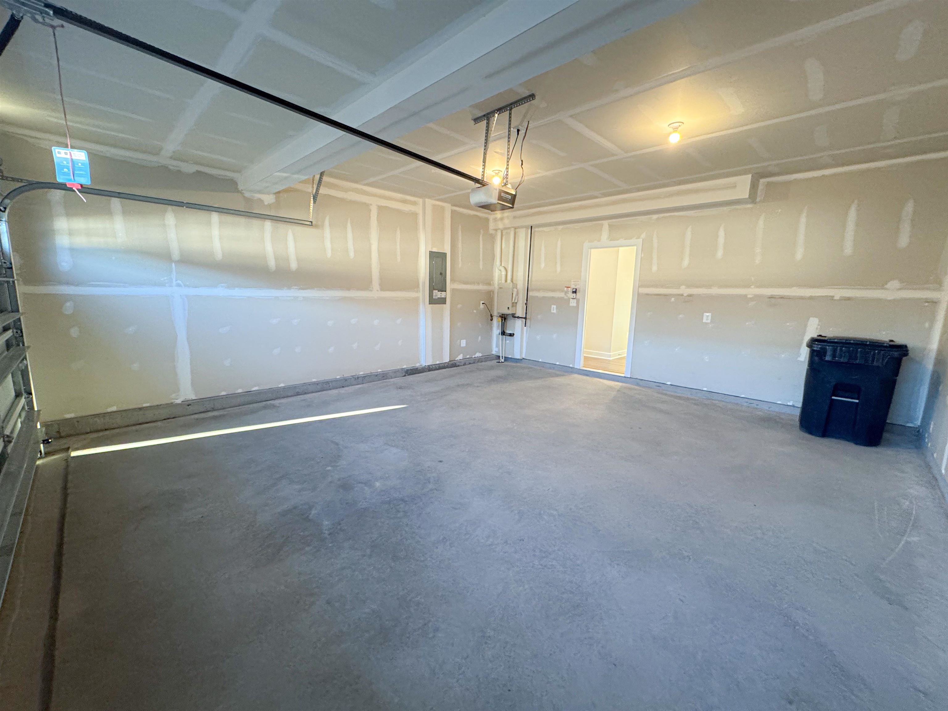 10696 WHISPERING PINE LN