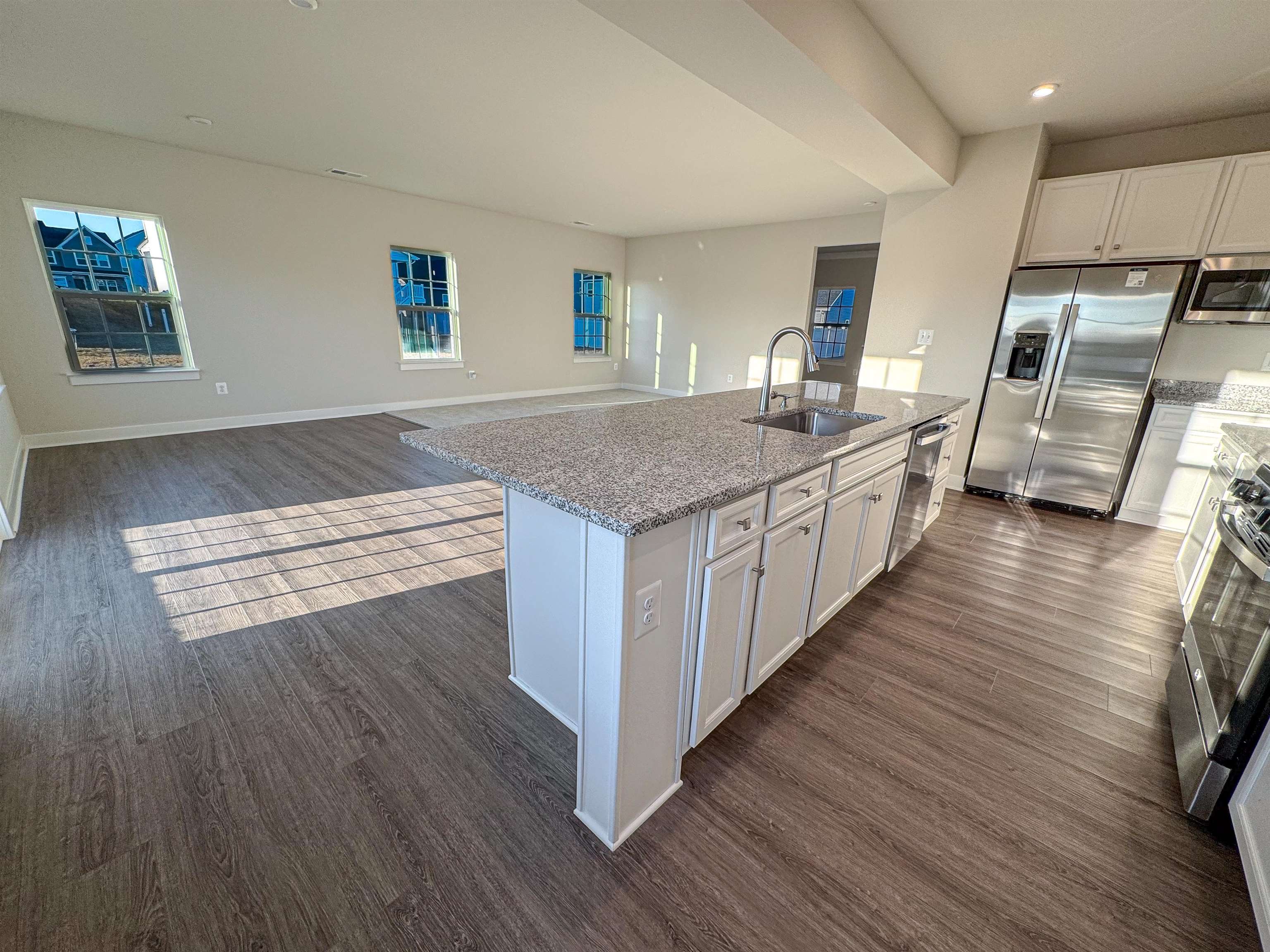 10696 WHISPERING PINE LN