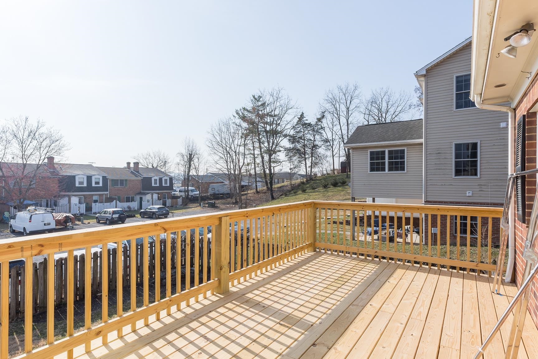 302 S DOGWOOD DR Unit: c