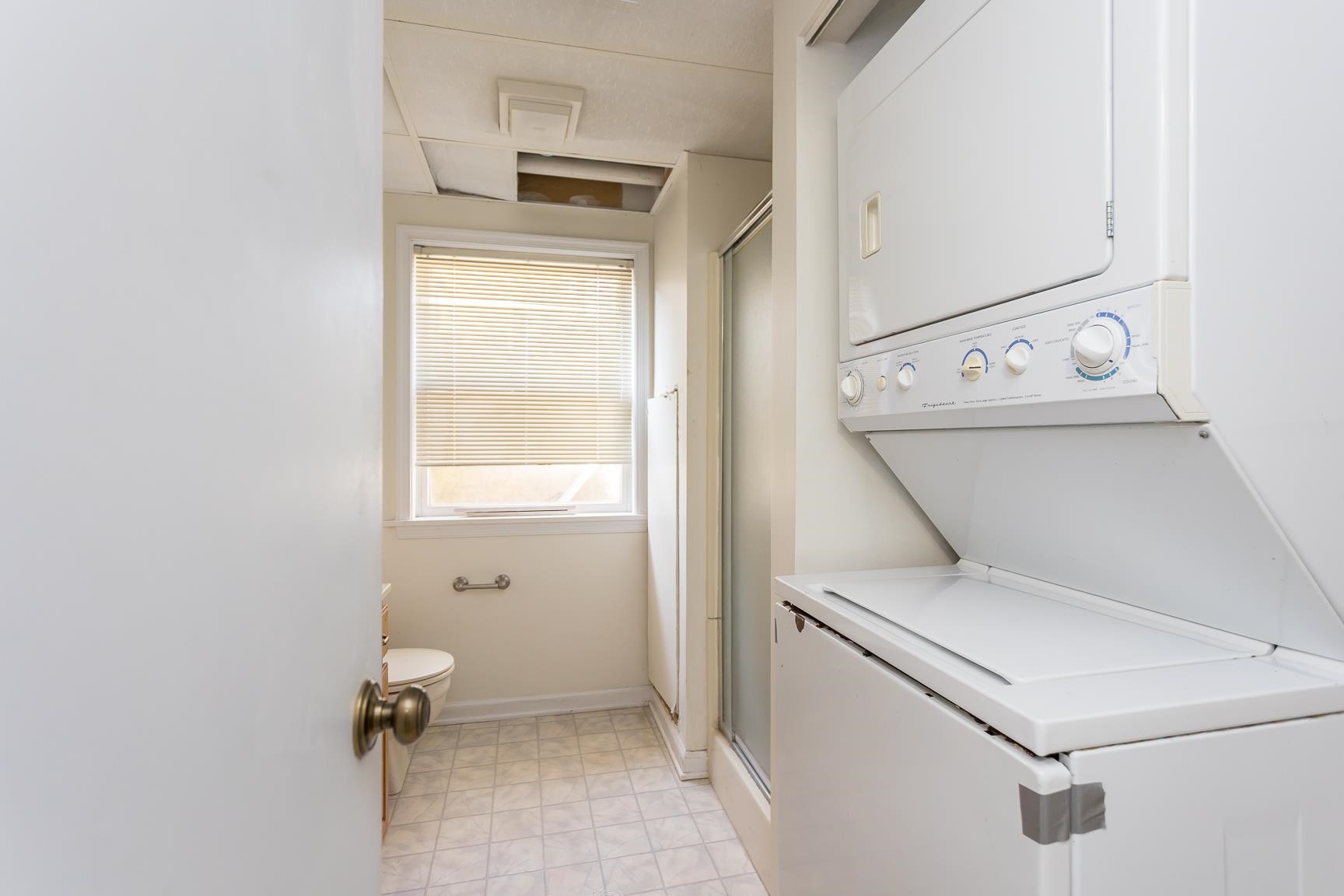 302 S DOGWOOD DR Unit: c