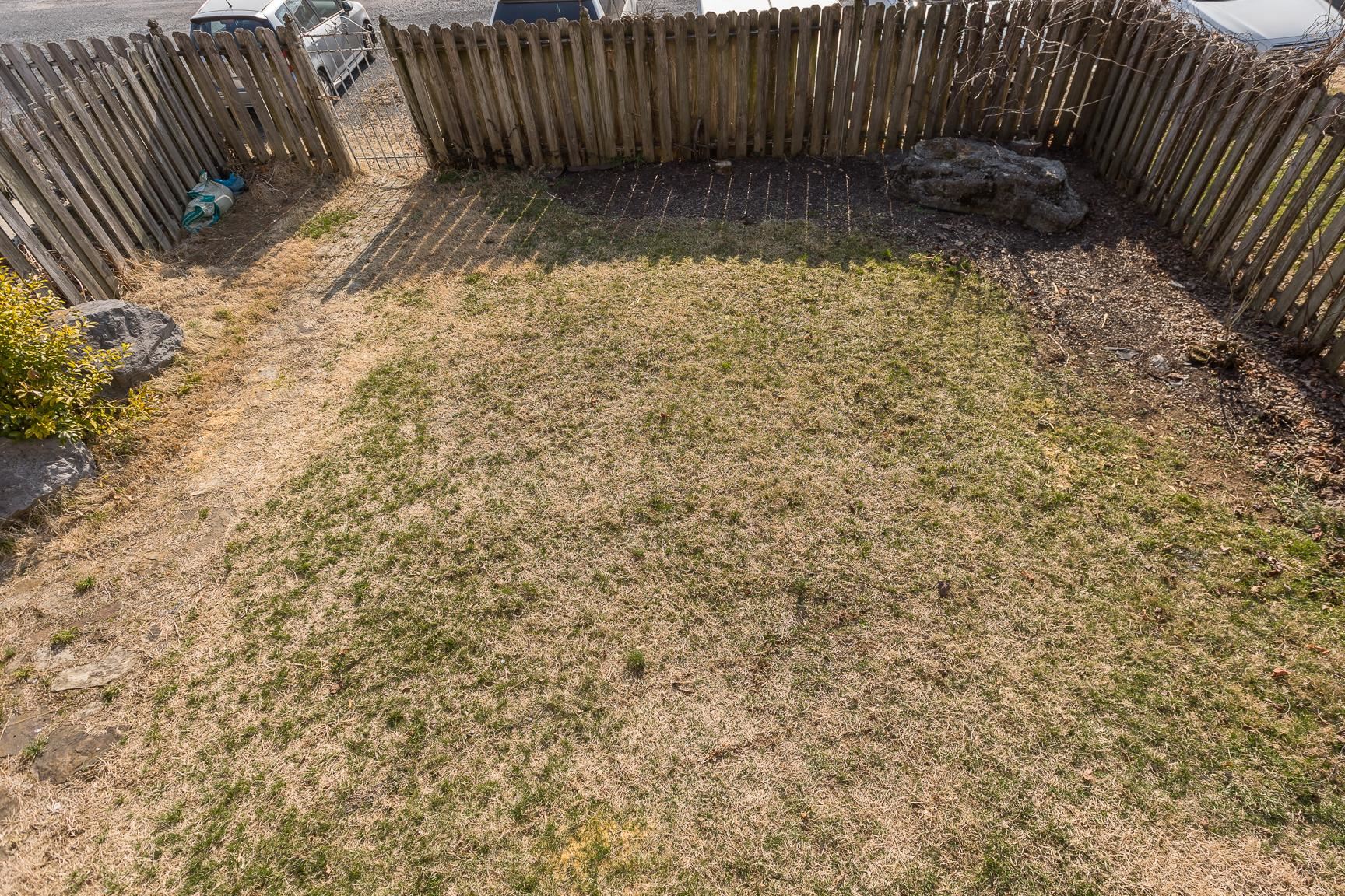 302 S DOGWOOD DR Unit: c