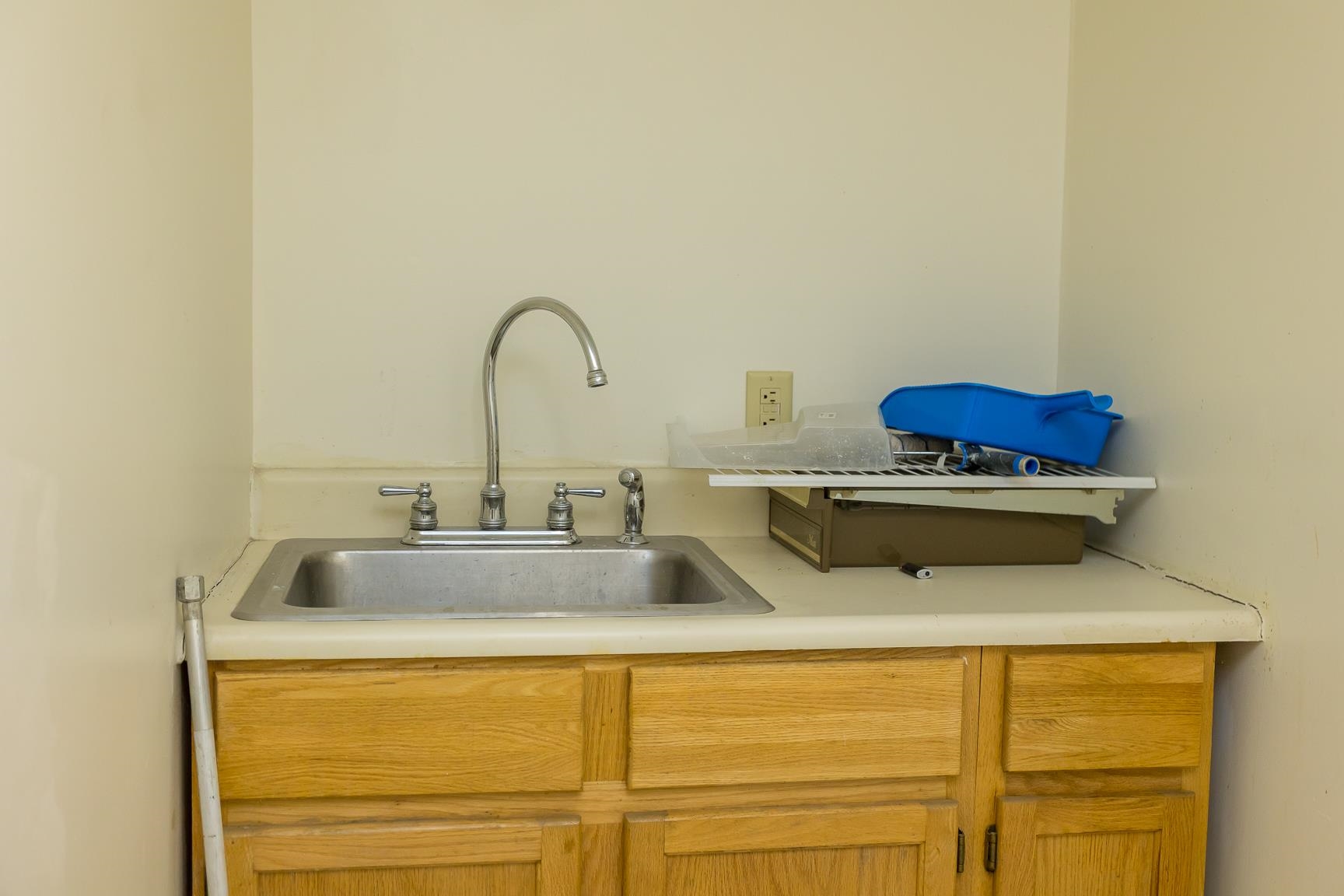 302 S DOGWOOD DR Unit: c