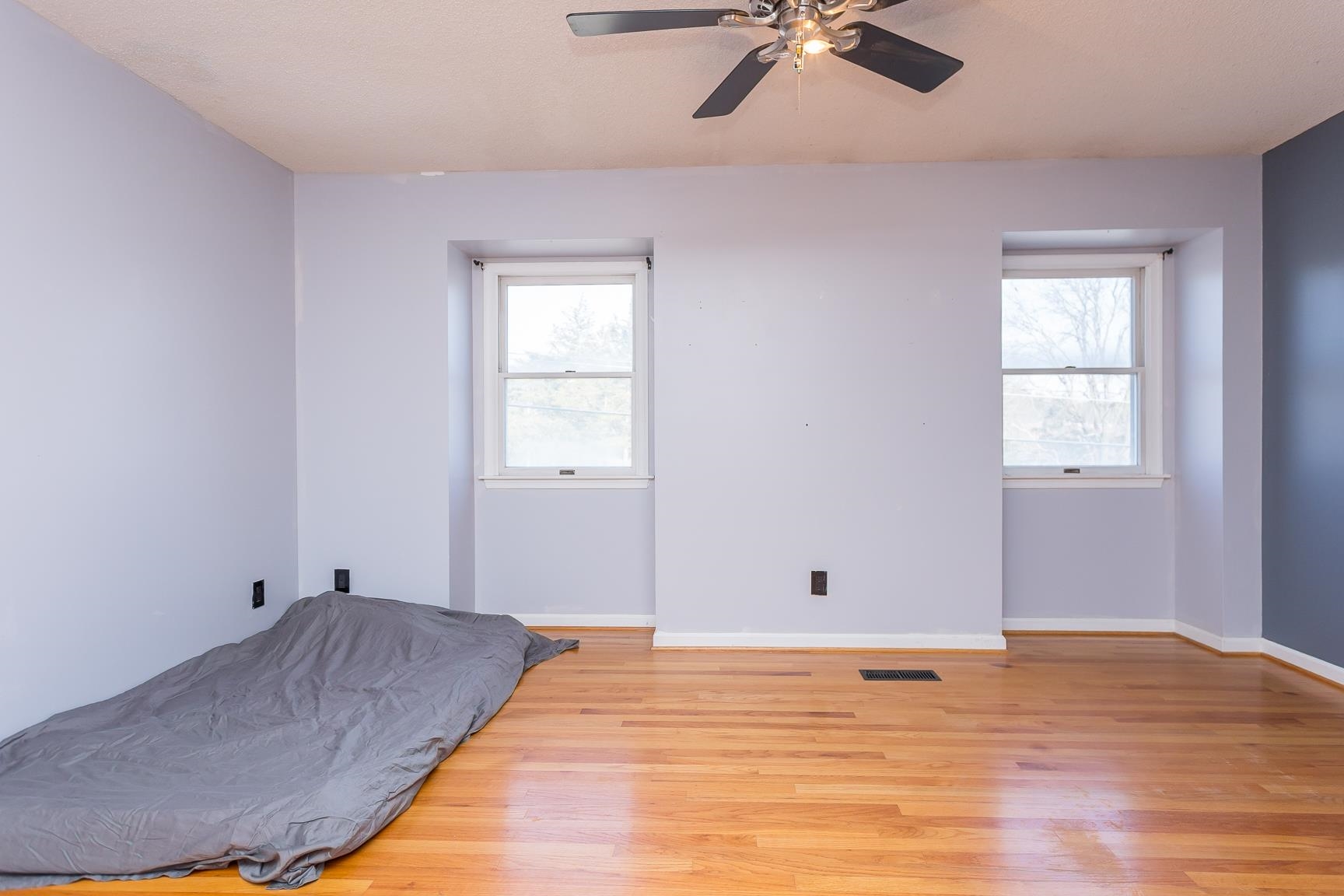 302 S DOGWOOD DR Unit: c