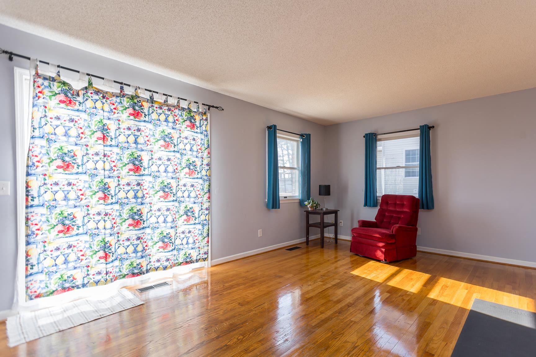 302 S DOGWOOD DR Unit: c