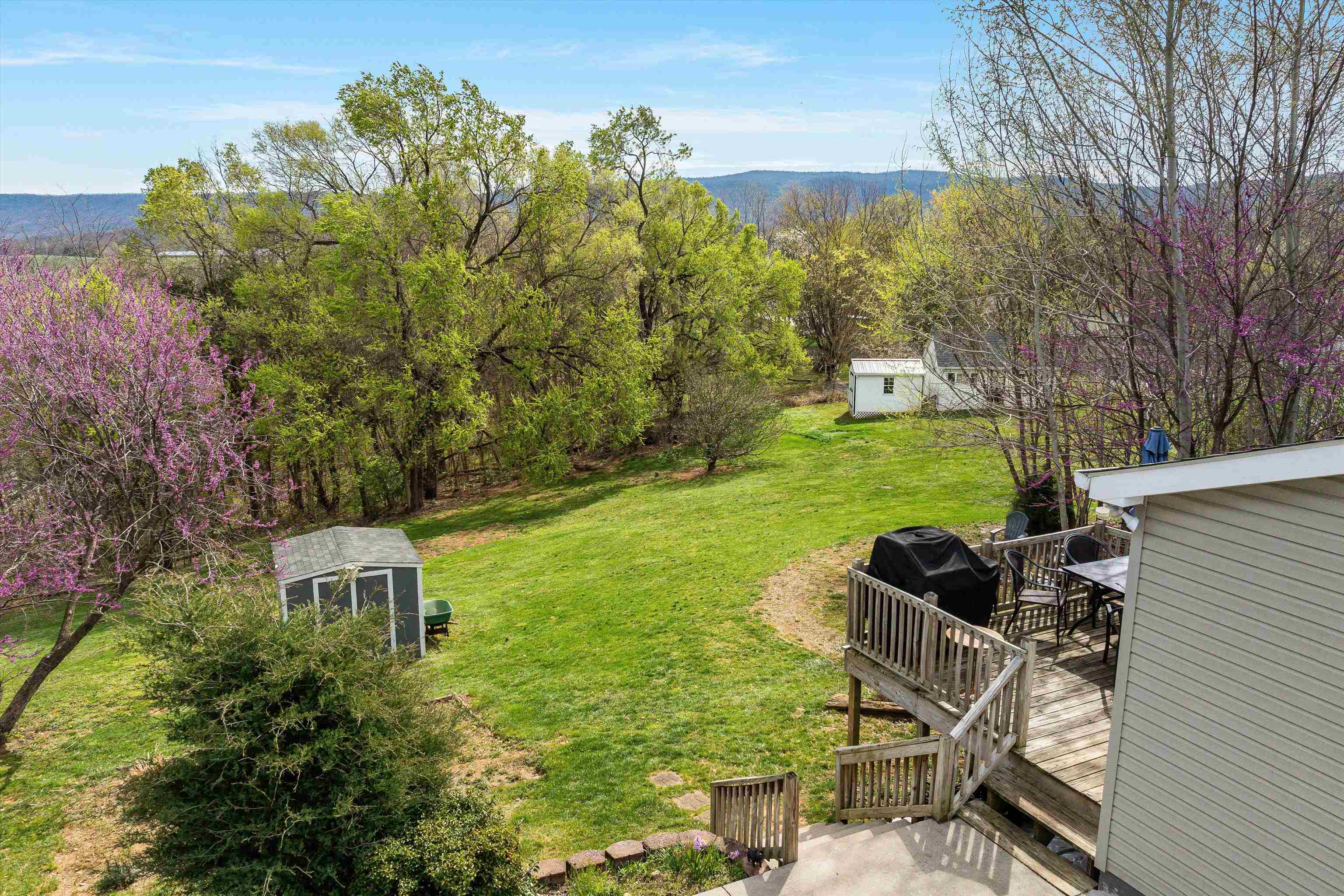 8660 LACEY HEIGHTS AVE