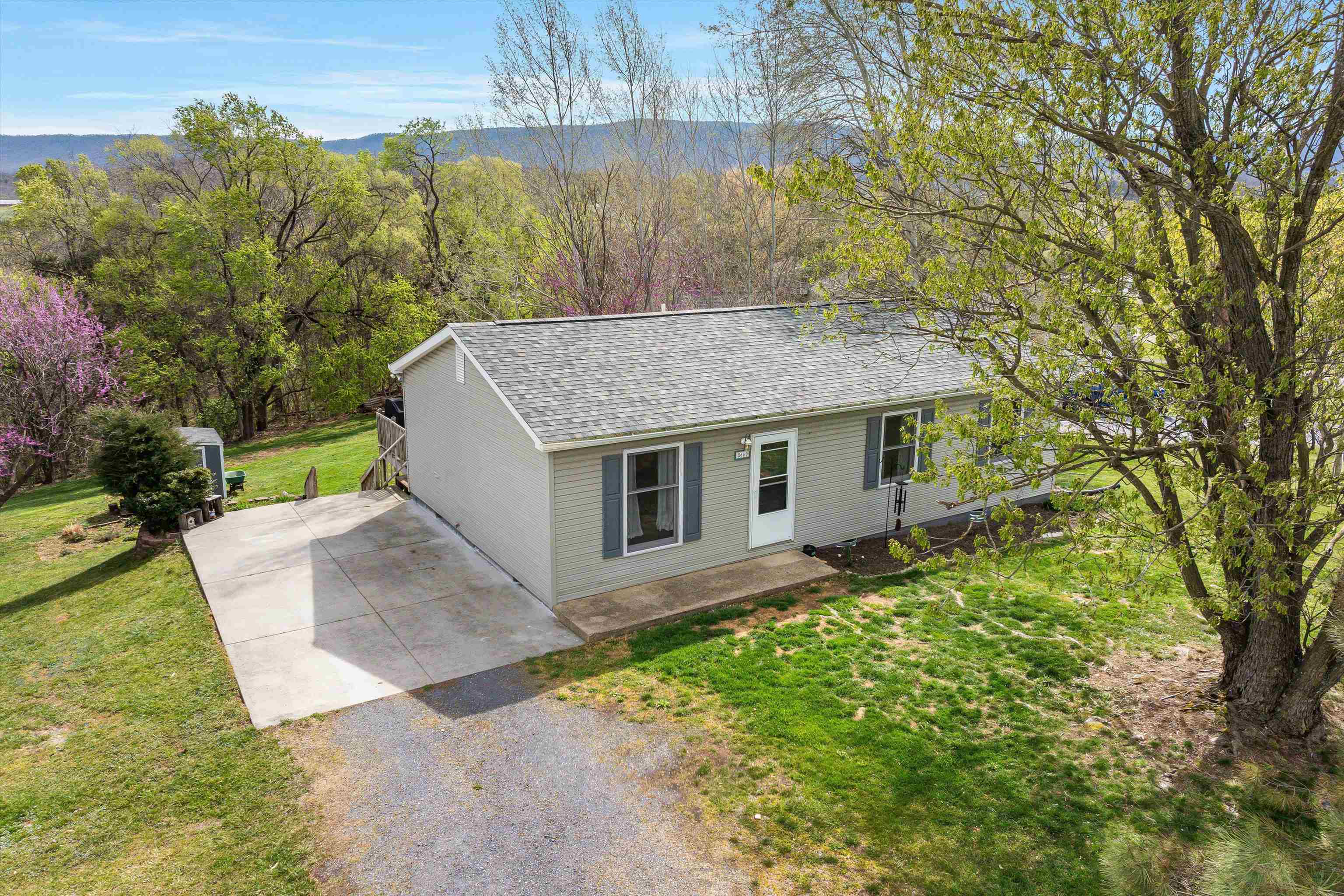 8660 LACEY HEIGHTS AVE