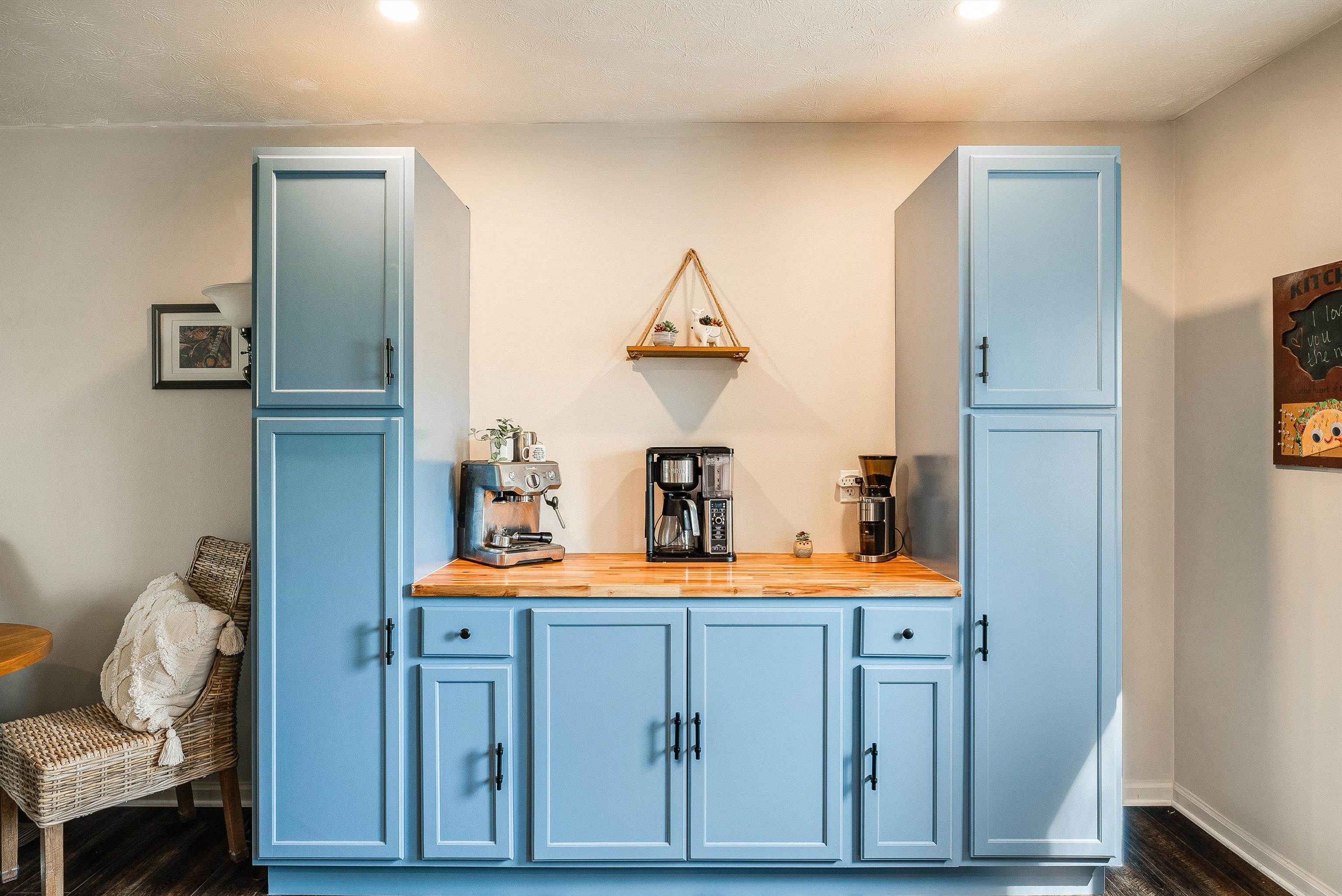 8660 LACEY HEIGHTS AVE