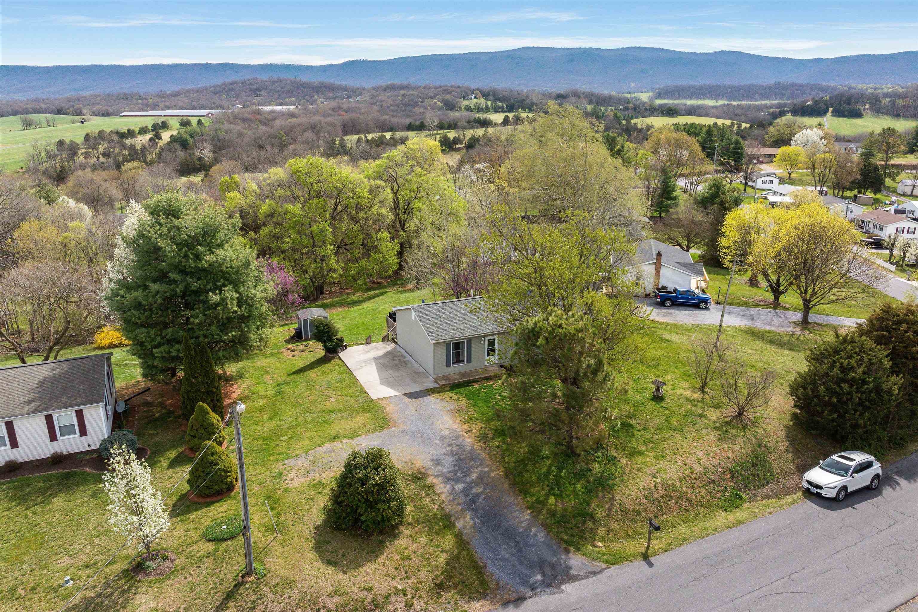 8660 LACEY HEIGHTS AVE